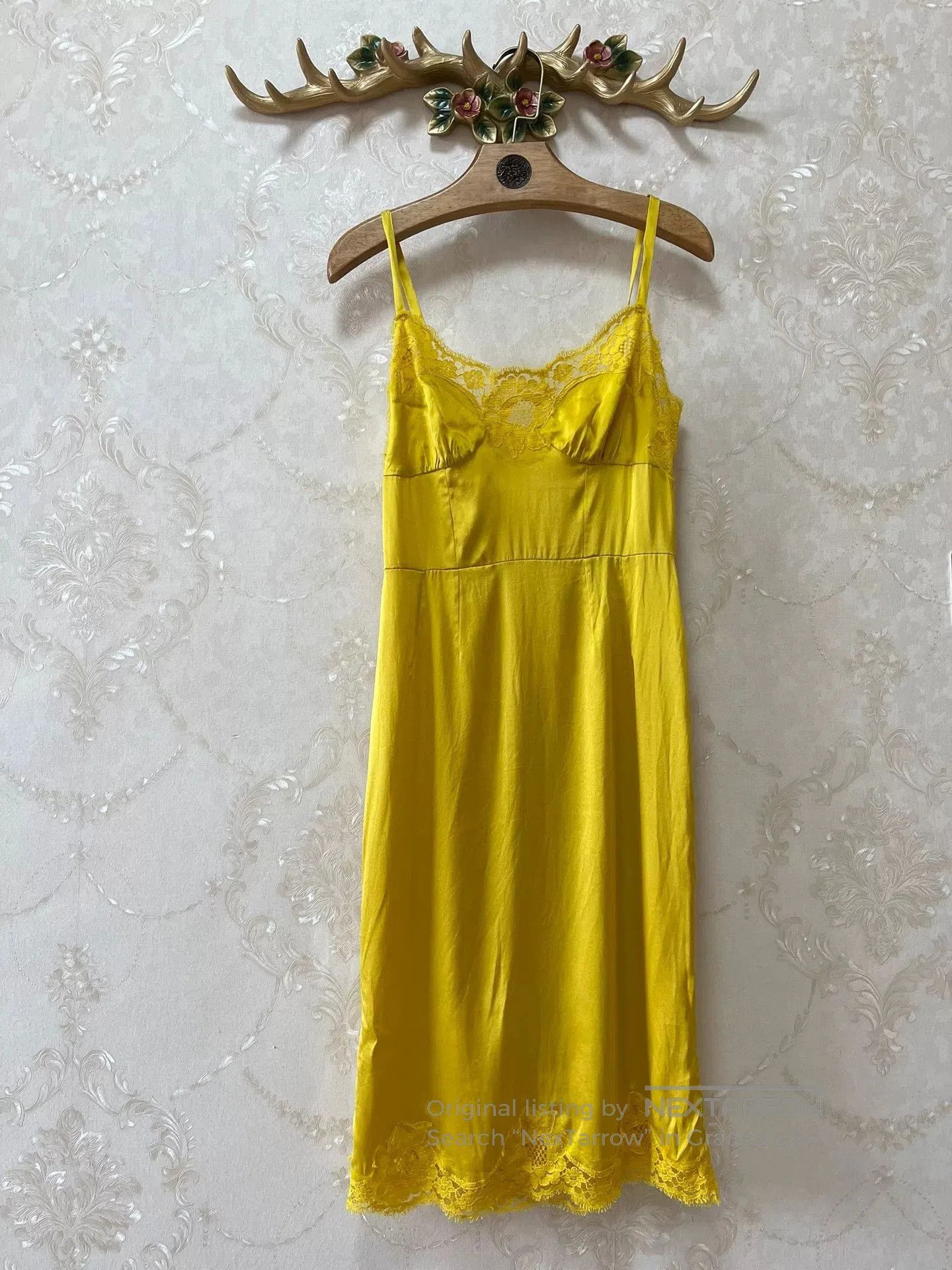 Dolce & Gabbana DG Runway Yellow Lace Dress. Size M / US 6-8 / IT 42-44 - 6 Thumbnail