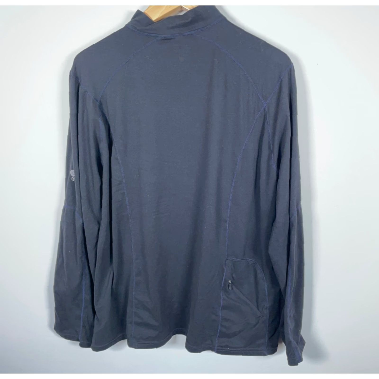 Mountain Hardwear Mountain Hardwear Shirt Men's XL Black 1/4 Zip Lightweight Hiking Outdoor Sports Pullover Casual Activewear Size US XL / EU 56 / 4 - 2 Thumbnail
