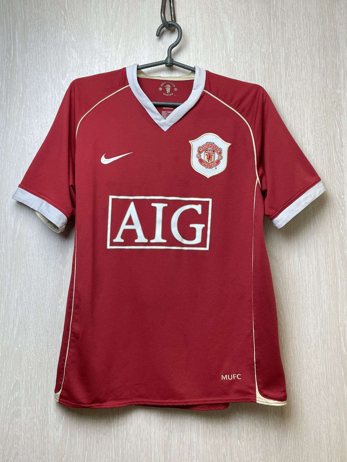 Vintage Nike Manchester United AIG Soccer Jersey