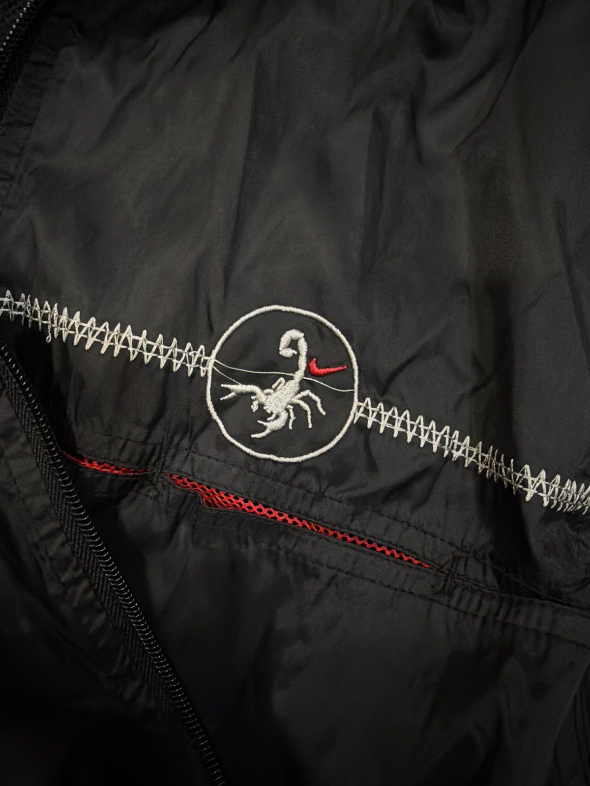 Nike Nike scorpion wind breaker Size US L / EU 52-54 / 3 - 9 Thumbnail