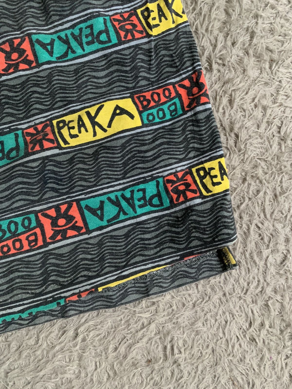Japanese Brand Vintage 90s Peakaboo Surf Pocket Tomtom Pattern Tee Size US M / EU 48-50 / 2 - 7 Thumbnail