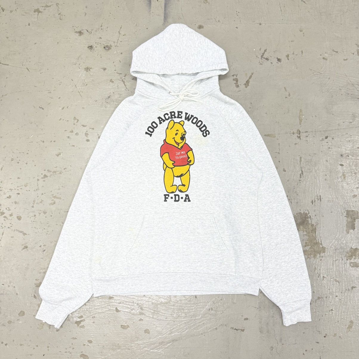 Disney × Fruit Of The Loom × Vintage Vintage 90’s Winnie The Pooh FDA Say No/Yes To Drugs Size US L / EU 52-54 / 3 - 1 Thumbnail