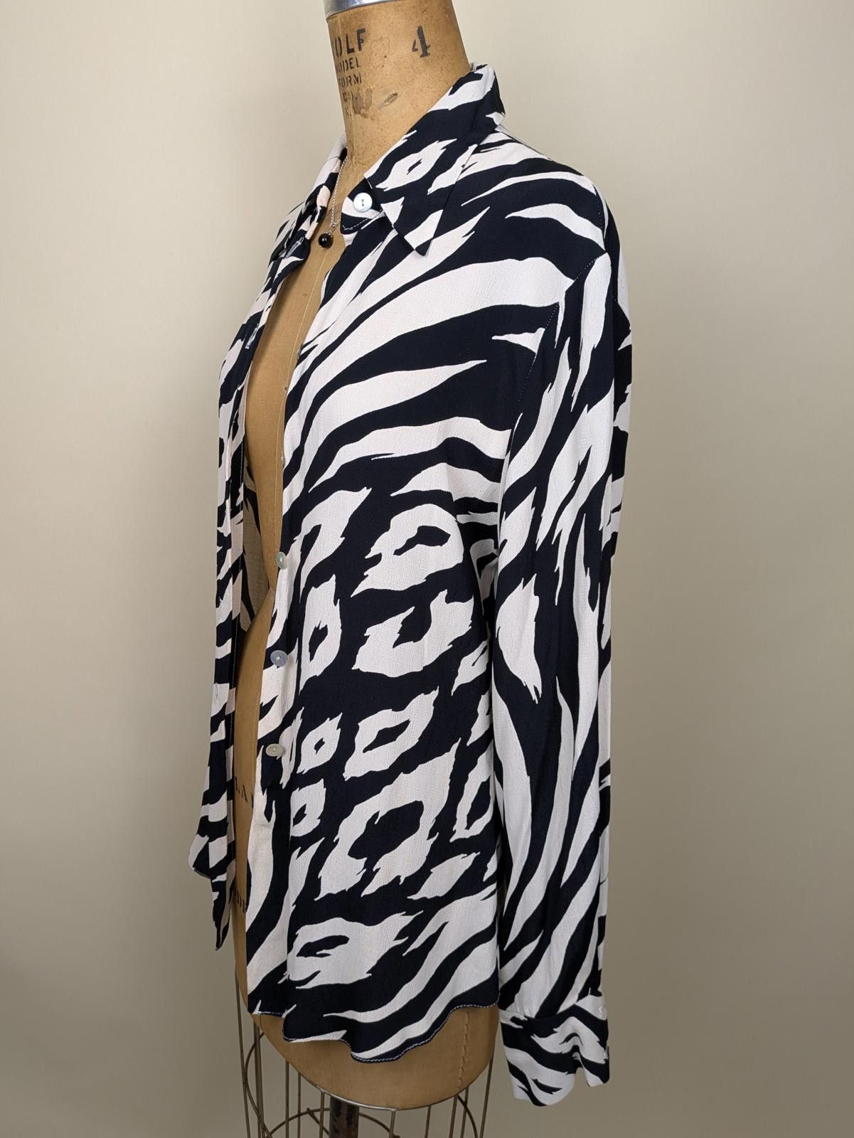 Other 1990's zebra animal print button up shirt Size M / US 6-8 / IT 42-44 - 2 Thumbnail