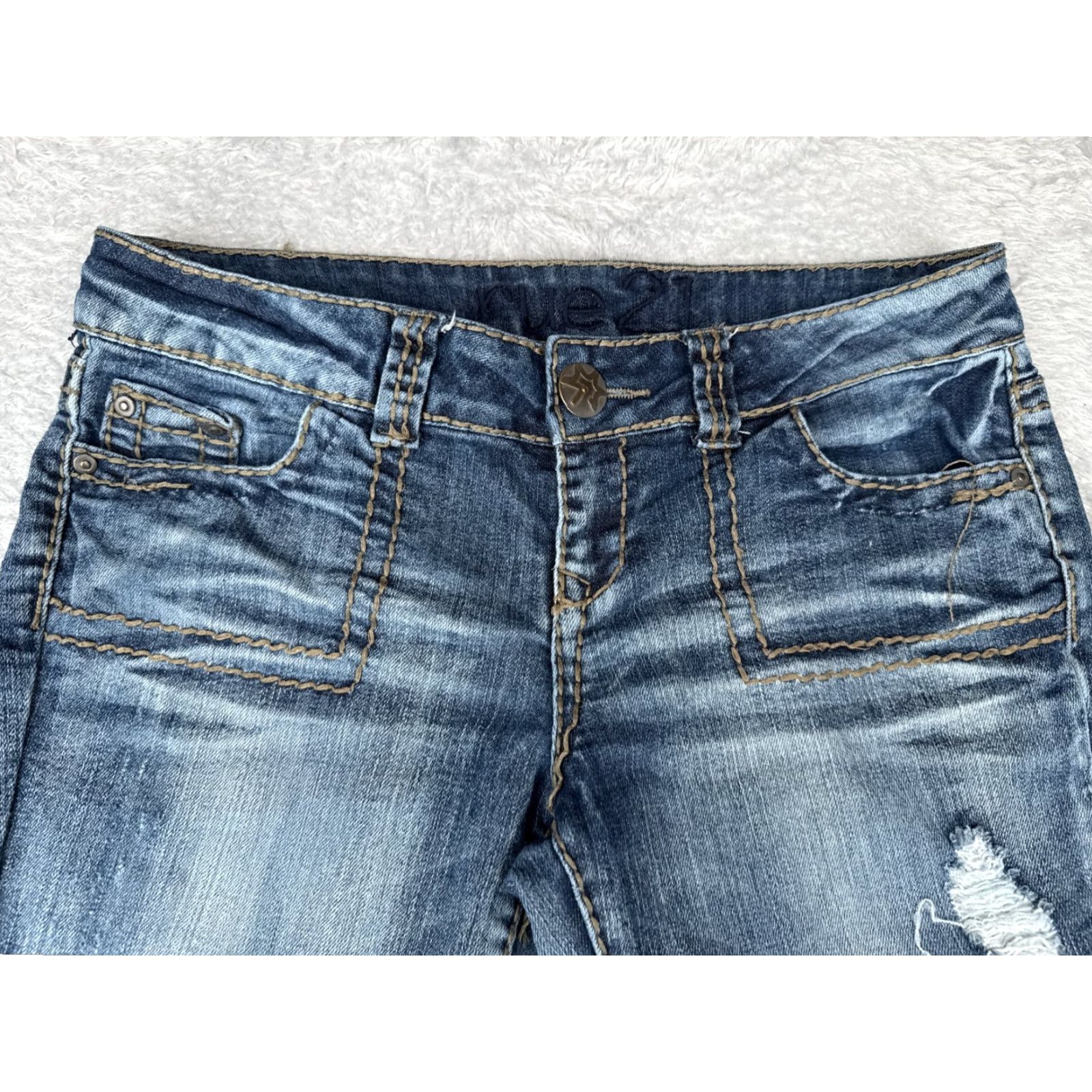 Vintage Rue21 Jeans Juniors 32x23 Blue Denim Crop Straight Leg Distressed Low Cotton Size 28" / US 6 / IT 42 - 4 Thumbnail