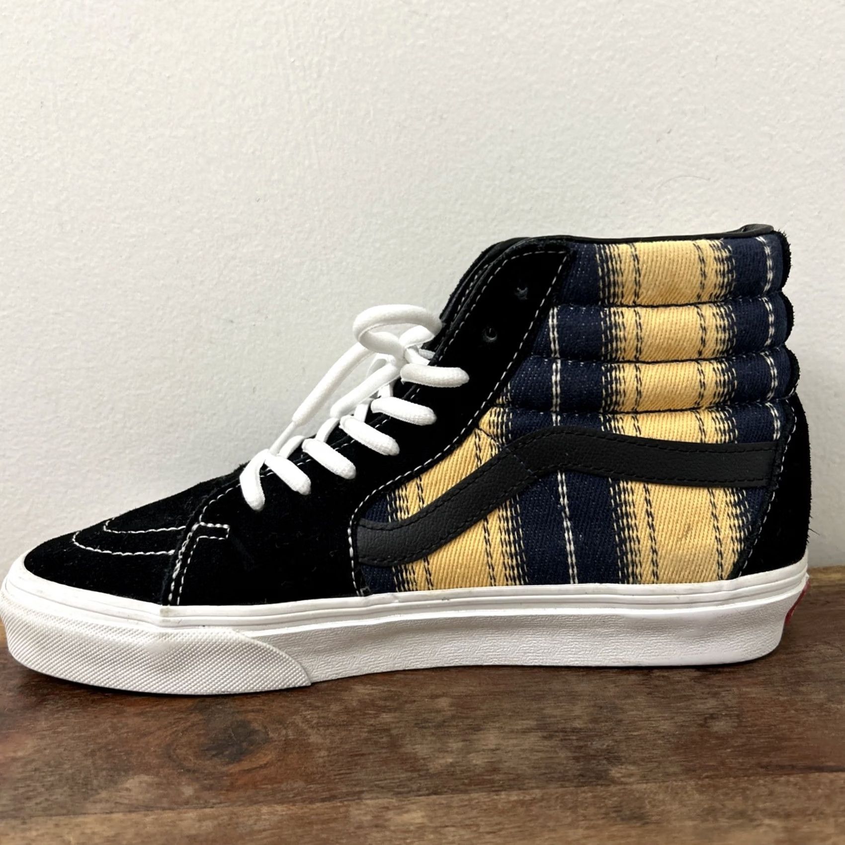Vans VANS SK8-Hi High Top Canvas Skateboard Shoes Black Unisex Adults Mens Womens 508731 Size 7 Men's / 8.5 Women's Size M / US 6-8 / IT 42-44 - 7 Thumbnail