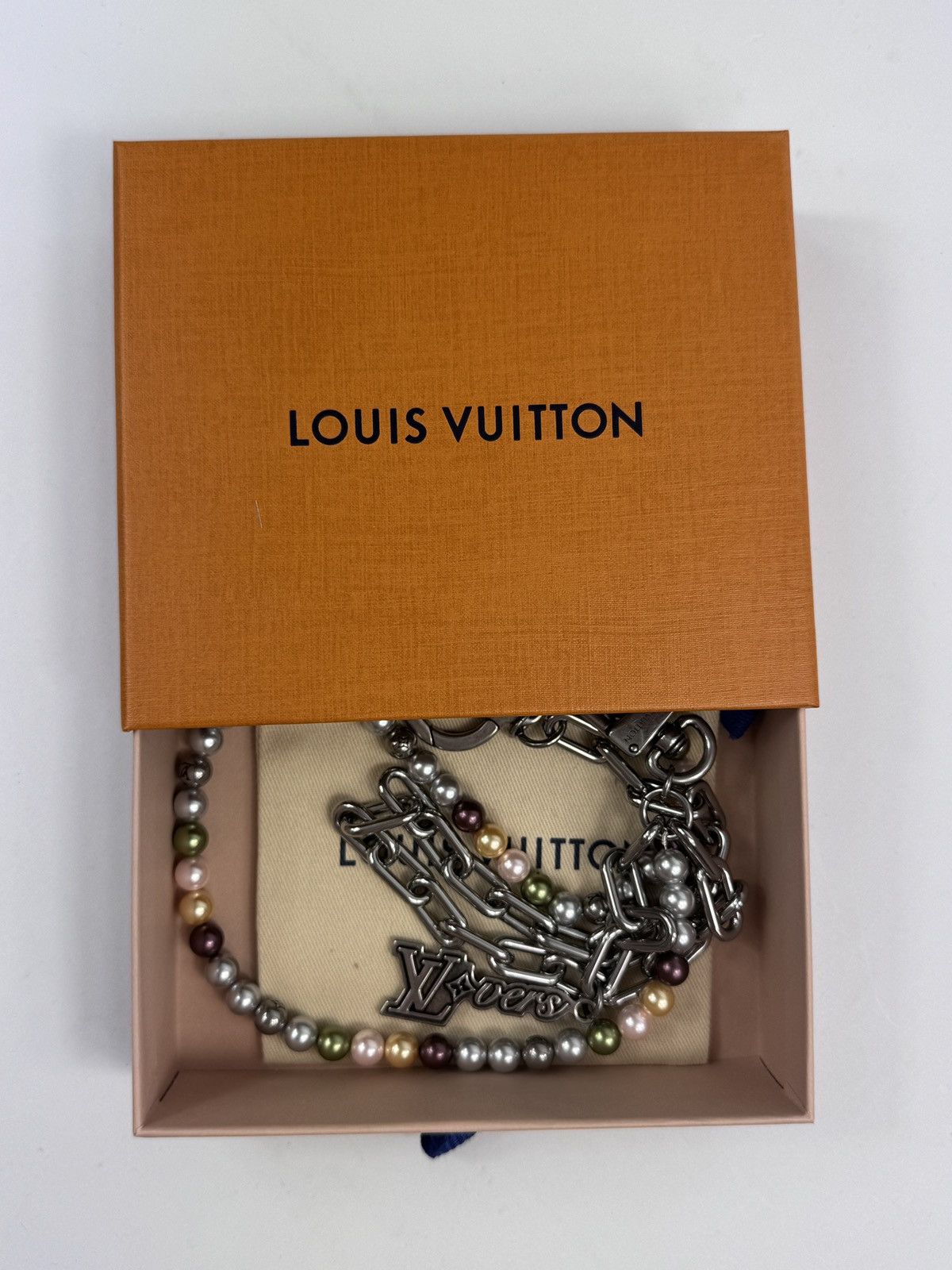 Louis Vuitton PEARLS CHAIN BELT AND BAG CHARM KEY WALLET CHAIN M02293 Size ONE SIZE - 12 Thumbnail