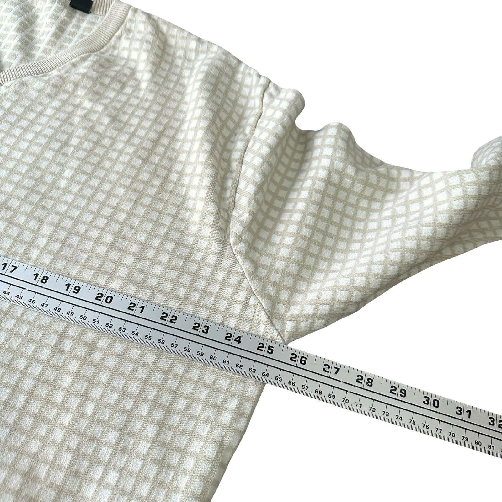 Hugo Boss Hugo Boss Golf Sweater Men’s XL Beige White Grid Knit V-Neck Size US XL / EU 56 / 4 - 8 Thumbnail