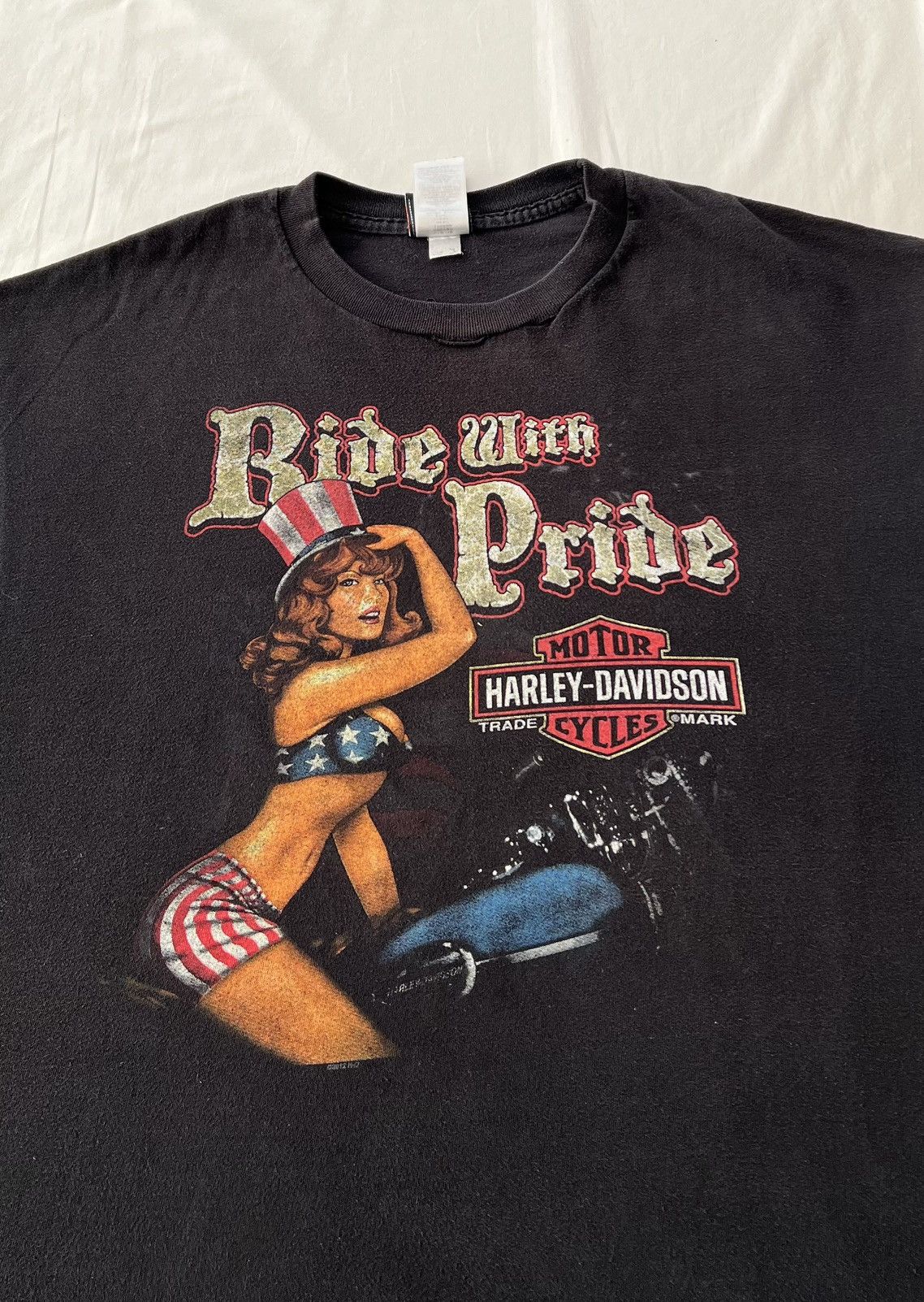 Harley Davidson Vintage 2012 Harley Davidson Sexy Girl Ride with Pride Tee Size US XXL / EU 58 / 5 - 5 Thumbnail