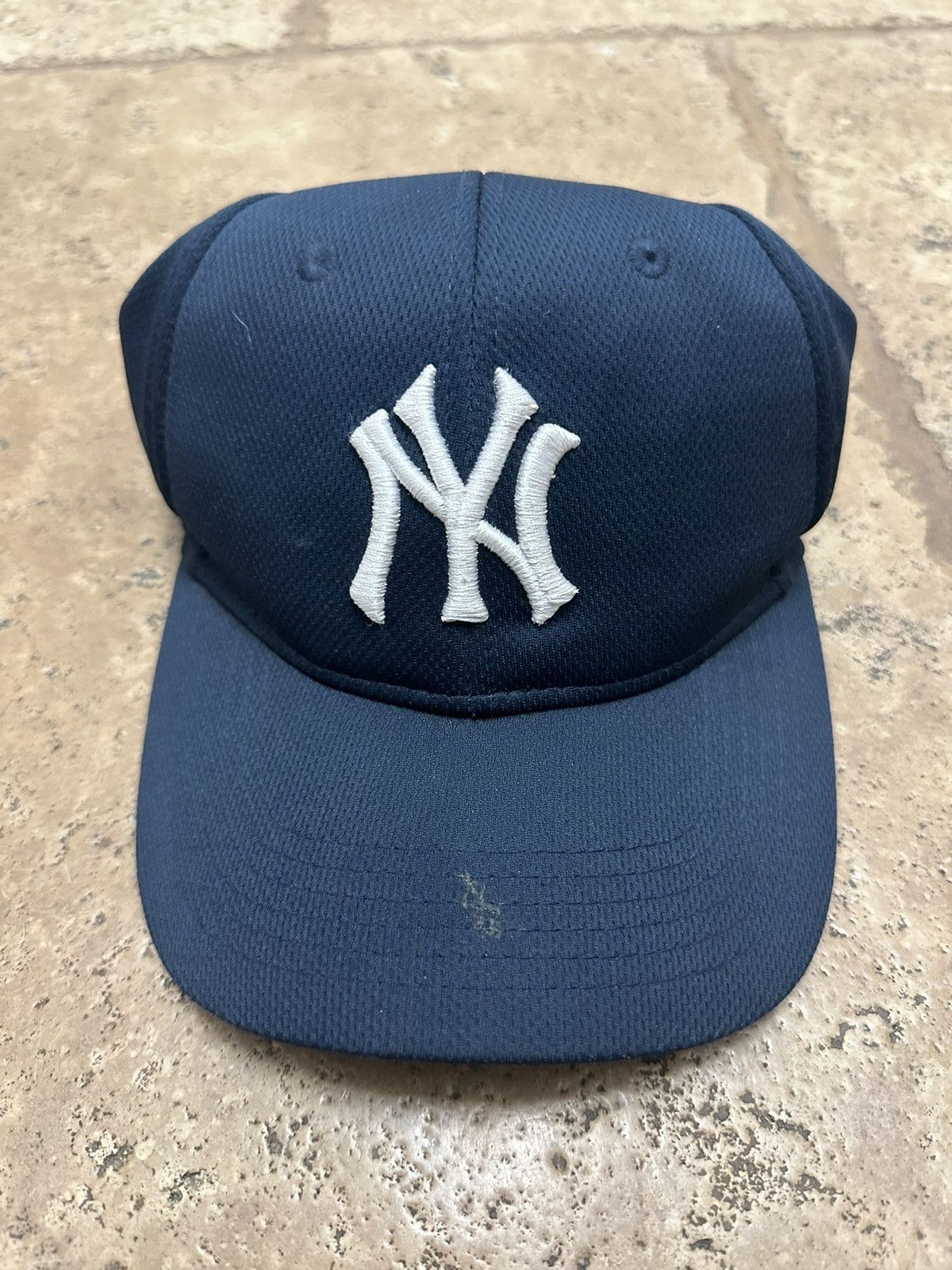 MLB × New York Yankees Team MLB New York Yankees Hat OC Sports Adjustable Hat Size ONE SIZE - 2 Thumbnail