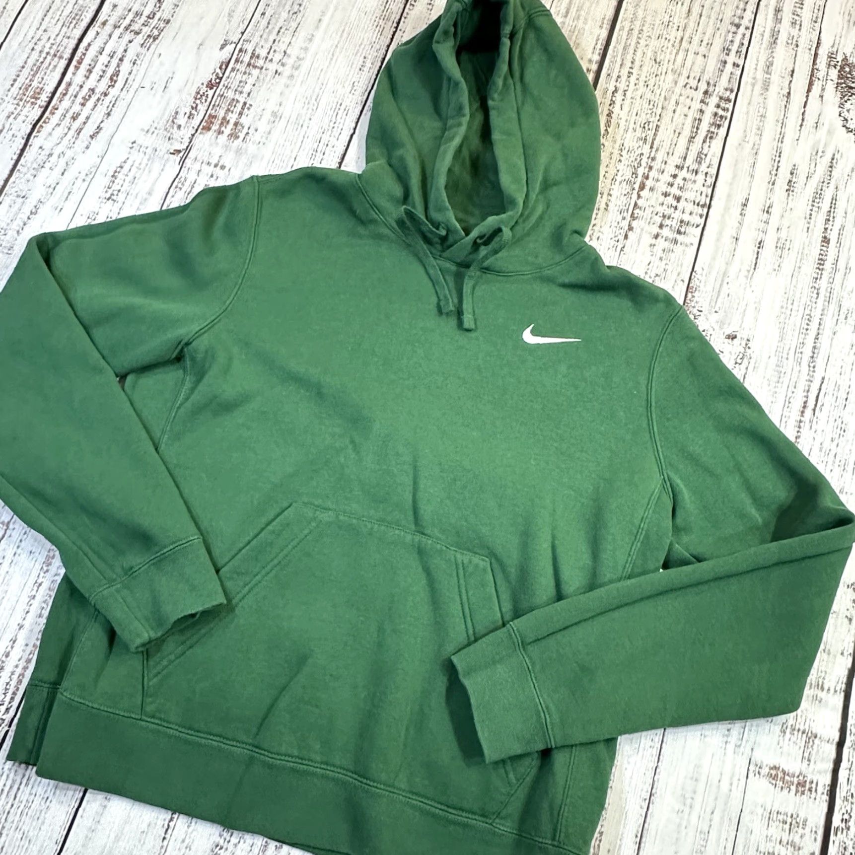 Nike Nike Hoodies Women Pullover Swoosh Embroidered Green Kelly Medium Size M / US 6-8 / IT 42-44 - 2 Thumbnail