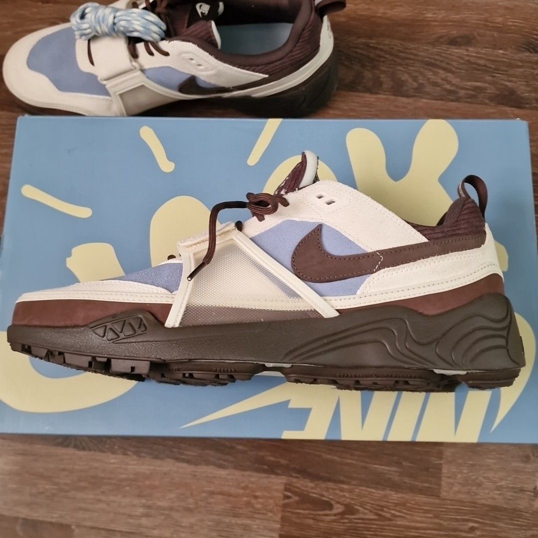 Nike × Travis Scott Travis Scott x Nike Zoom Field Jaxx Leche Blue Size US 13 / EU 46 - 2 Thumbnail