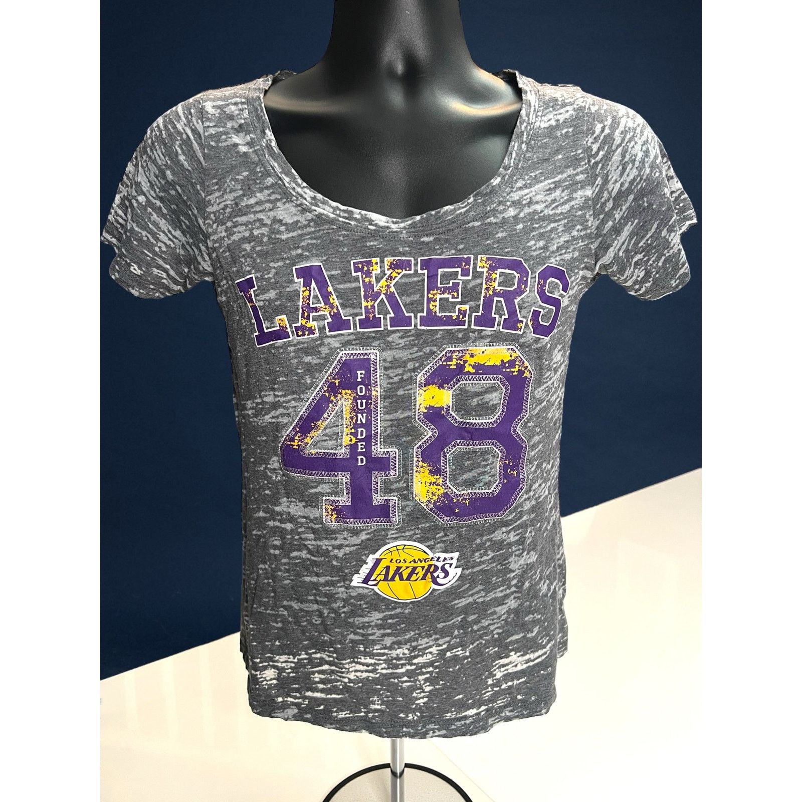 NBA LA Lakers Women’s T-Shirt Size M | 48 Founded design NBA Tee Size M / US 6-8 / IT 42-44 - 1 Thumbnail