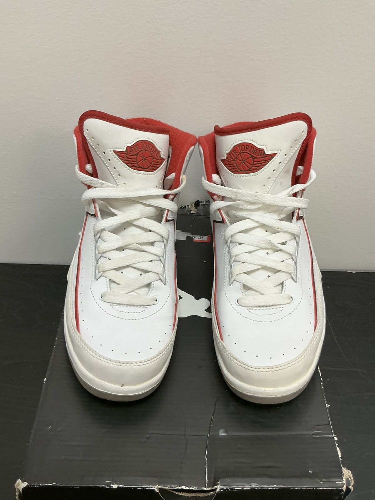 Jordan Brand Jordan 2 white red 2014 (GS) Size US 7 / EU 40 - 3 Thumbnail