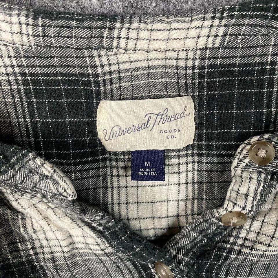 Other Universal Thread Blouse Women's Medium Flannel Plaid M Size M / US 6-8 / IT 42-44 - 3 Thumbnail
