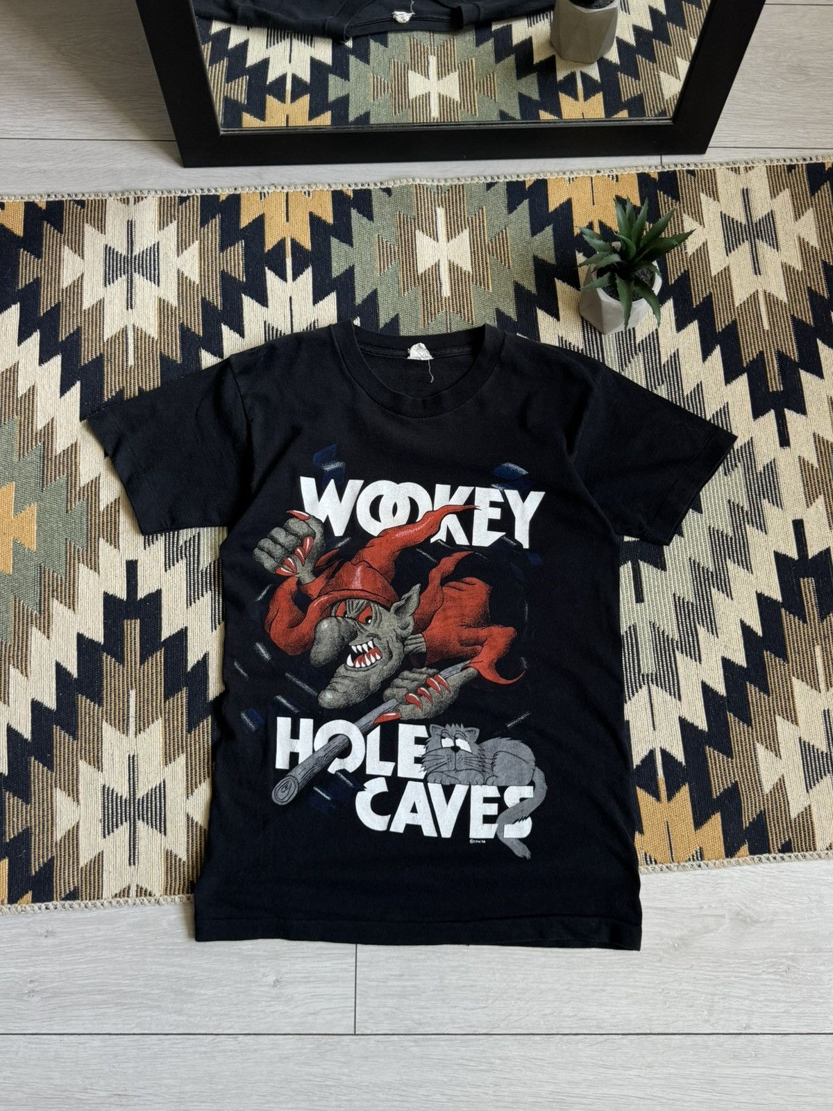 Vintage Vintage 94’ “Wookey Hole Caves” USA T-shirt Size US S / EU 44-46 / 1 - 1 Thumbnail