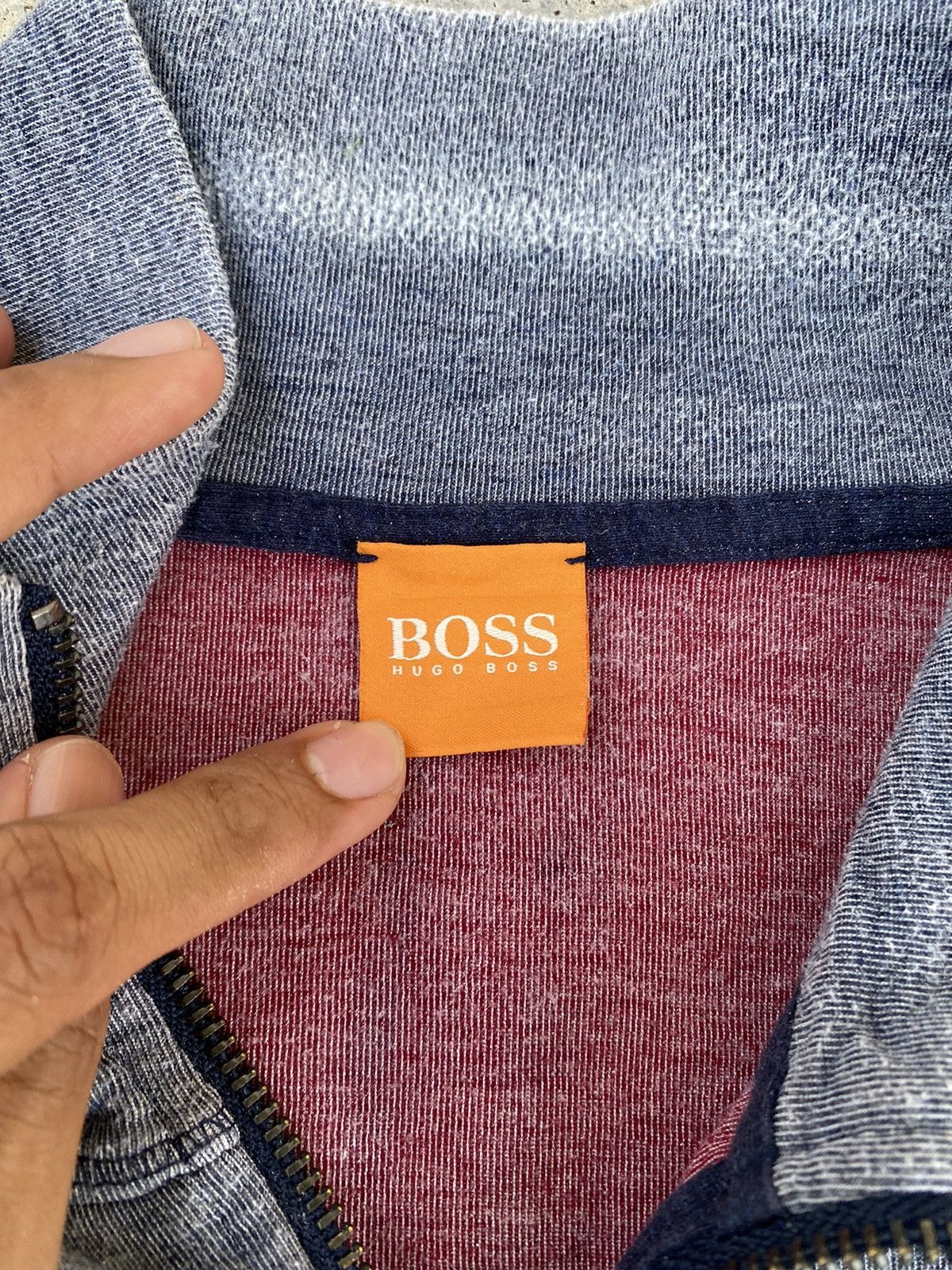 Hugo Boss Archival Sun Faded Hugo Boss Zip Up Sweat Size US M / EU 48-50 / 2 - 7 Thumbnail