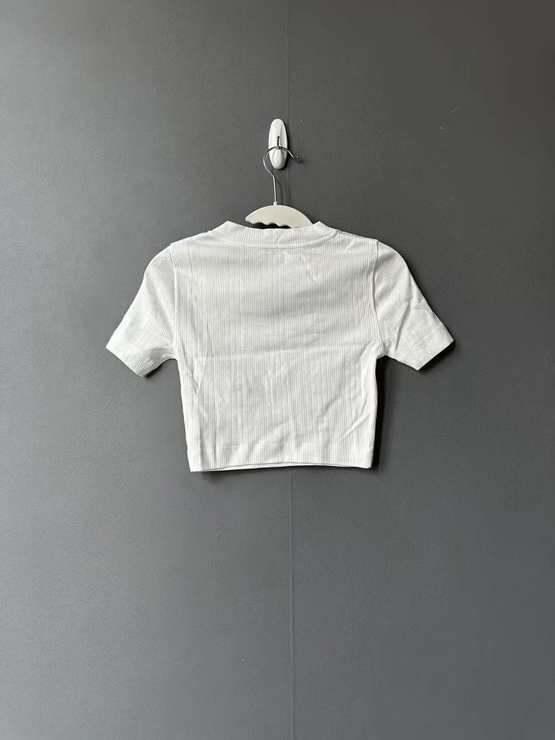 Loewe LOEWE Embroidered knit short sleeves Size XS / US 0-2 / IT 36-38 - 2 Thumbnail