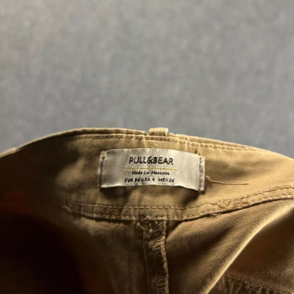 Pull & Bear Pull & Bear Pants Womens 4 Beige Cargo Tapered Chino Capri Size 27" / US 4 / IT 40 - 9 Thumbnail