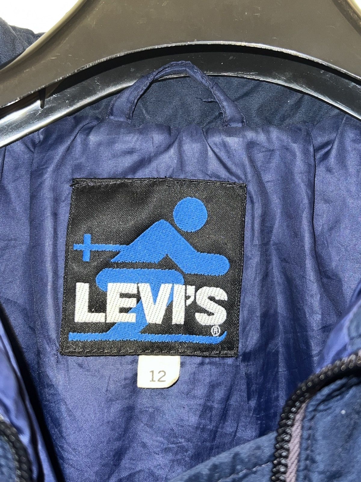 Levi's Vintage Clothing Women’s vintage Levi’s ski jacket from the 1980s USA Size M / US 6-8 / IT 42-44 - 3 Thumbnail