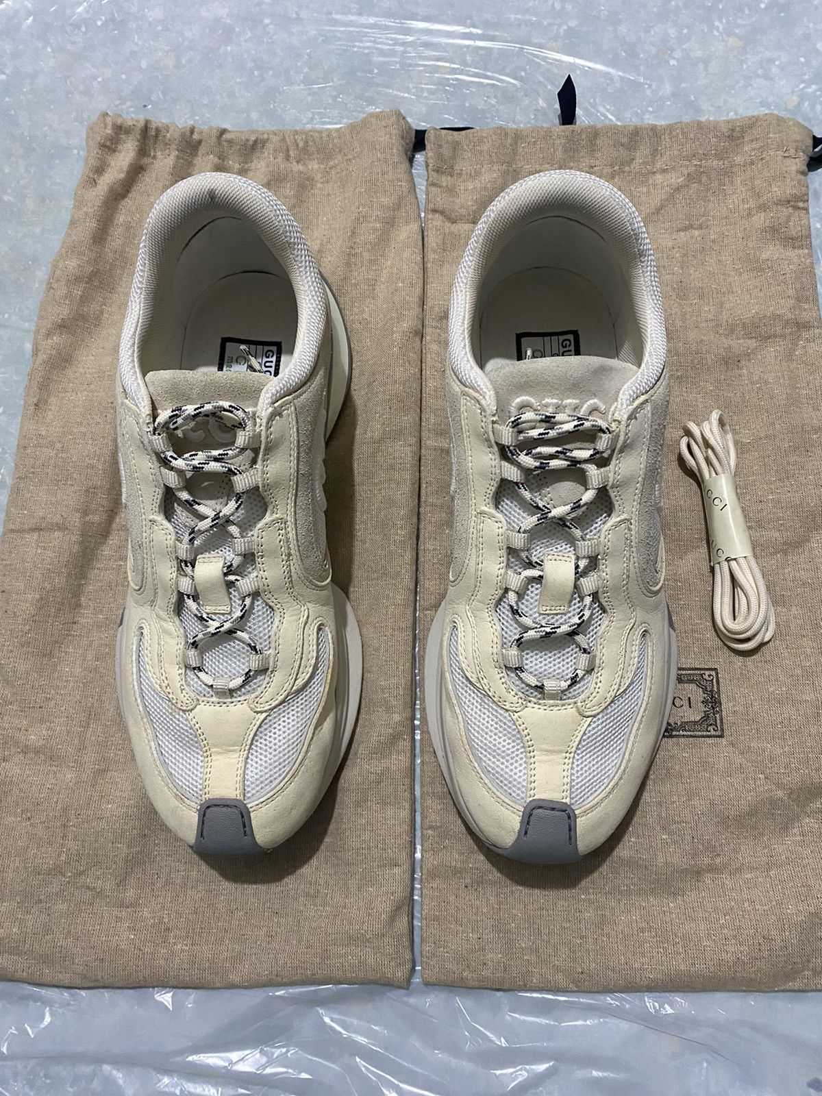 Gucci run sneaker