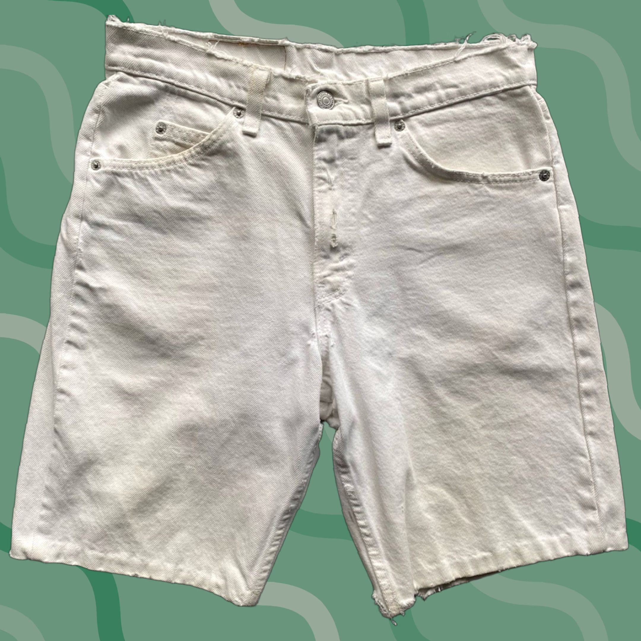 Levi's VINTAGE Levi’s 550 Orange Tab Denim Shorts White 30 Flaws Wear Cut Off Jeans Mens Short 30 White Denim Shorts Size US 30 / EU 46 - 1 Thumbnail