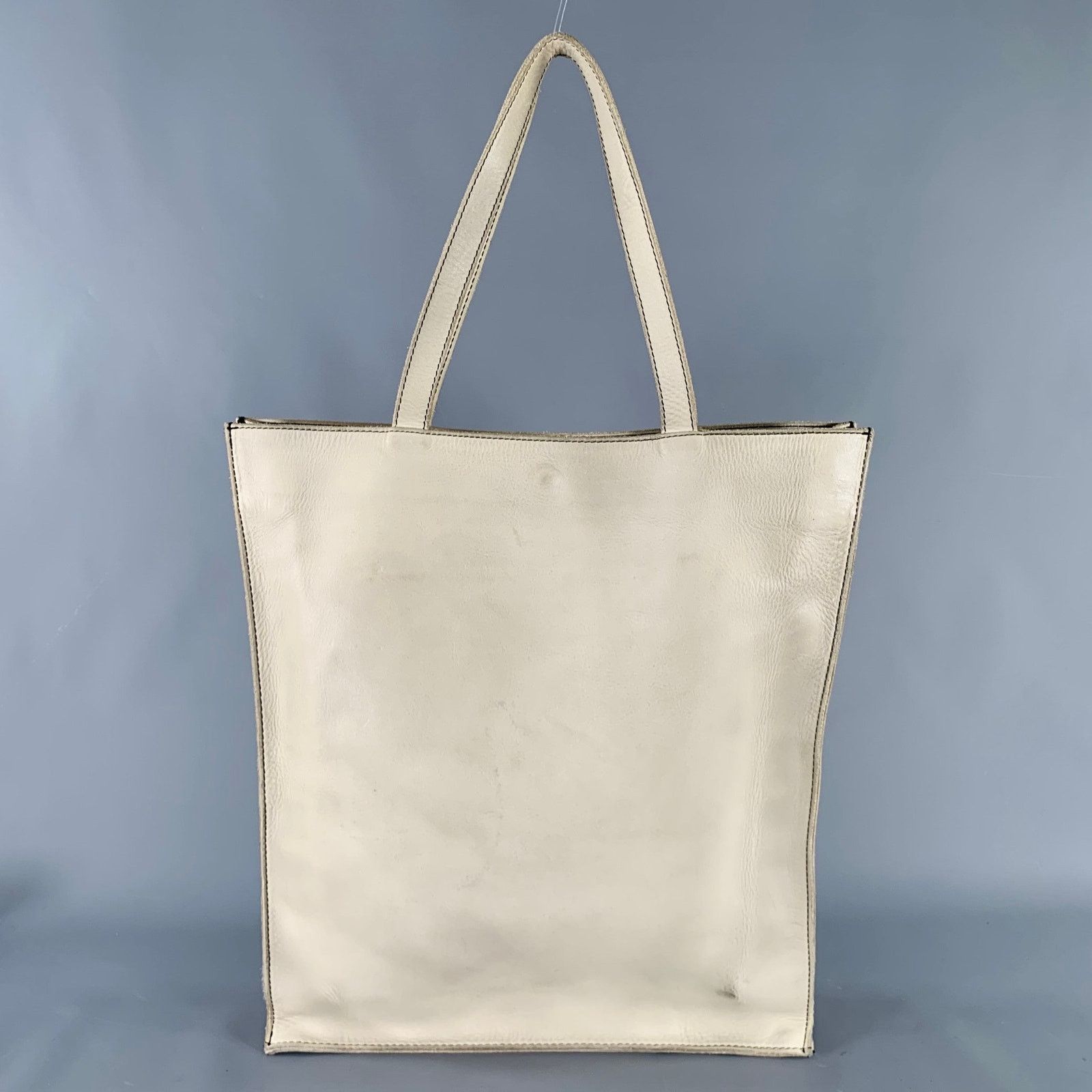 numero 10 Grey Floral Embossed Leather Tote Handbag & Leather Goods Size ONE SIZE - 4 Thumbnail