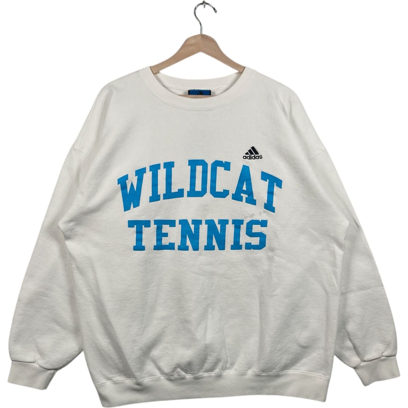 Adidas Vintage Adidas Wildcat Tennis Chest Spellout Crewneck XL Size US XL / EU 56 / 4 - 1 Thumbnail