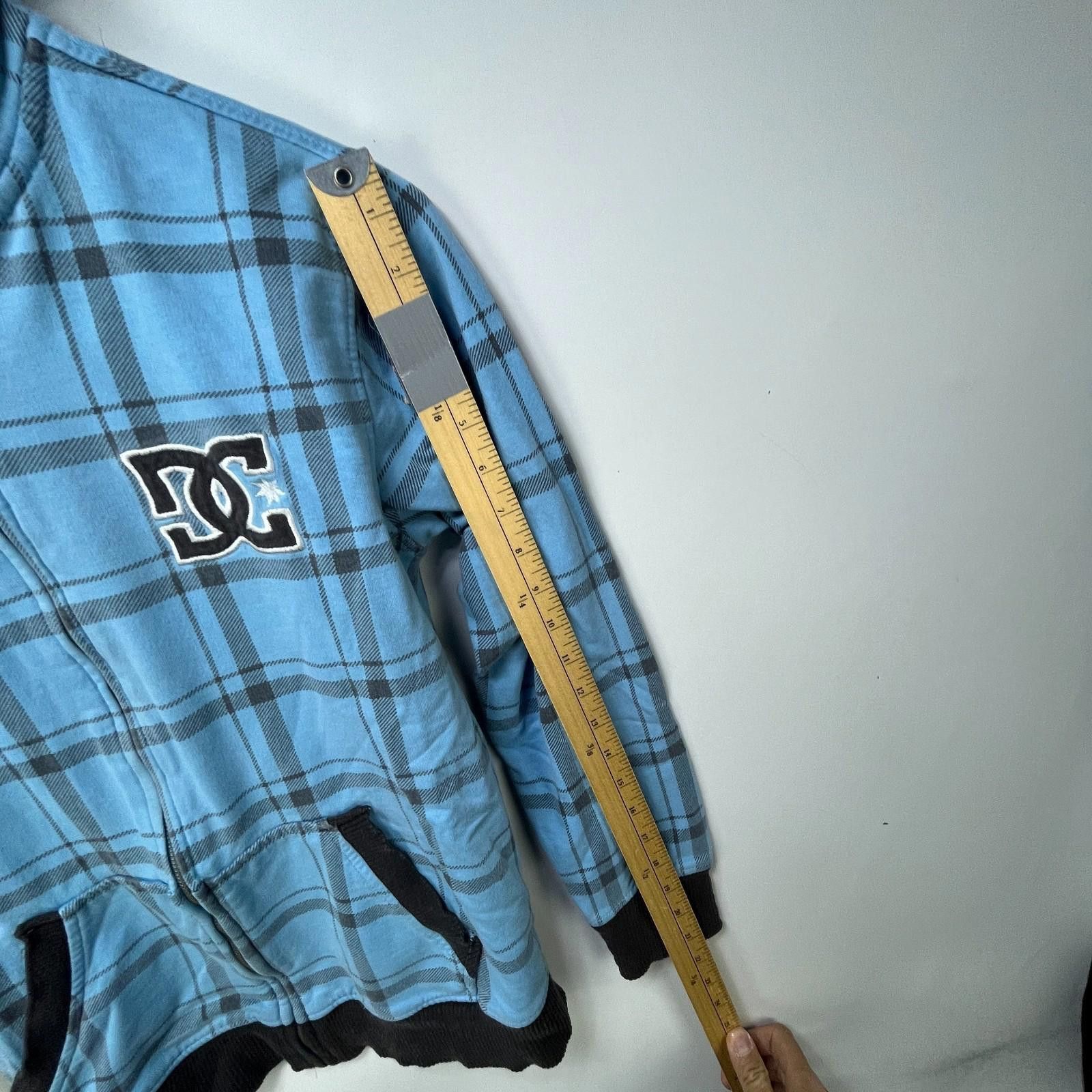 DC Vintage DC Shoes Skateboard Y2K Zip Up Hoodie Youth XL Size US XL / EU 56 / 4 - 7 Thumbnail