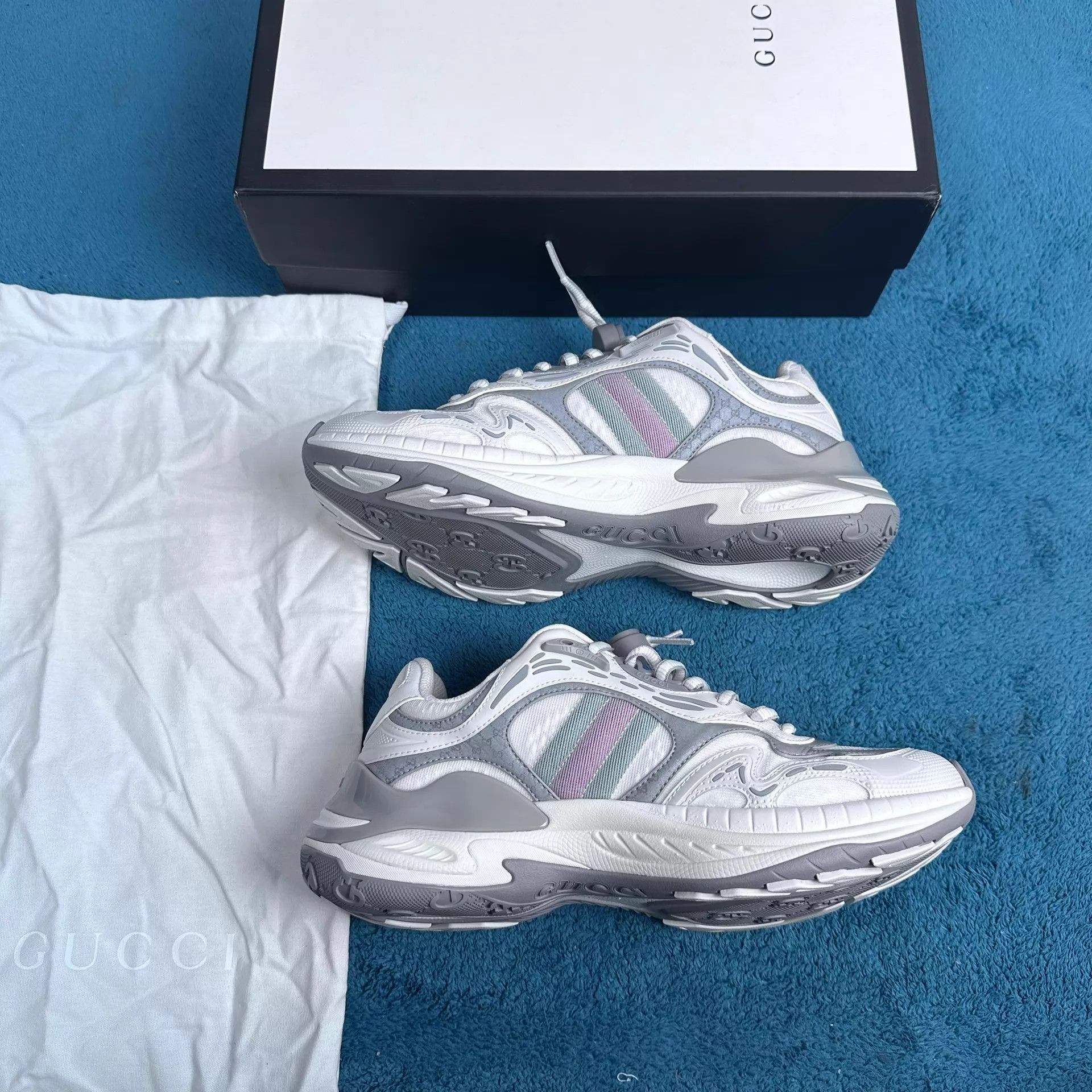 Gucci Gucci Leather Drawstring Low-Top Sneakers Gray 37 Size US 6.5 / IT 36.5 - 3 Thumbnail