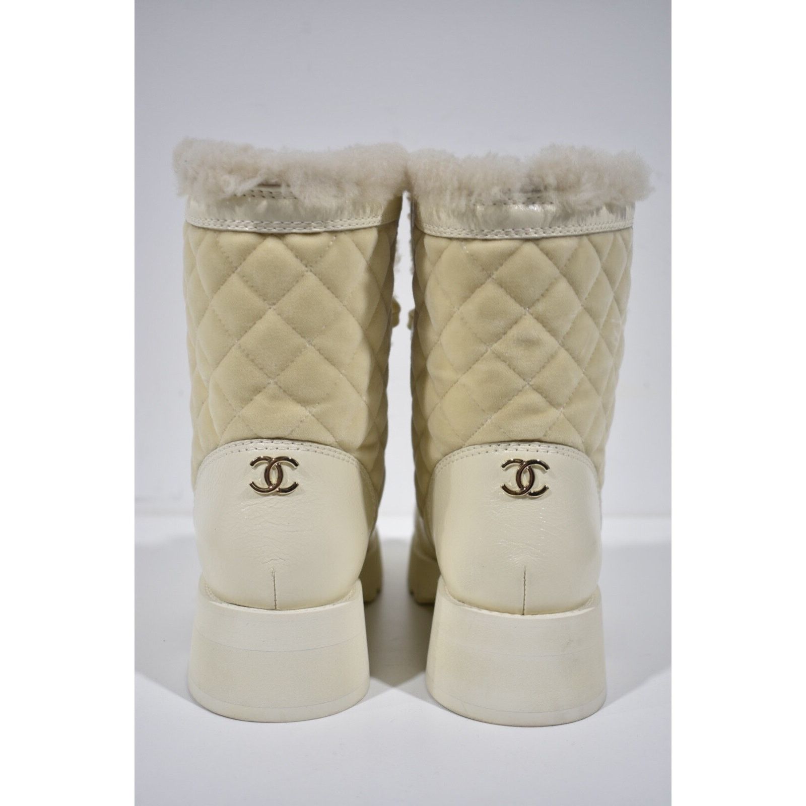 Chanel Chanel 21K Ivory Velvet Shearling Fur Brave CC Lace Up Tie Size US 6 / IT 36 - 10 Thumbnail