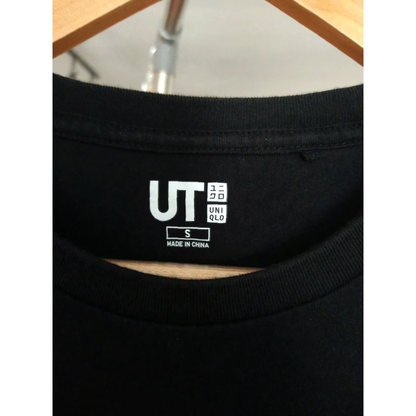 Uniqlo VINTAGE Uniqlo Mickey Disney T-shirt Size S Andy Warhol Men Black Size US S / EU 44-46 / 1 - 2 Thumbnail