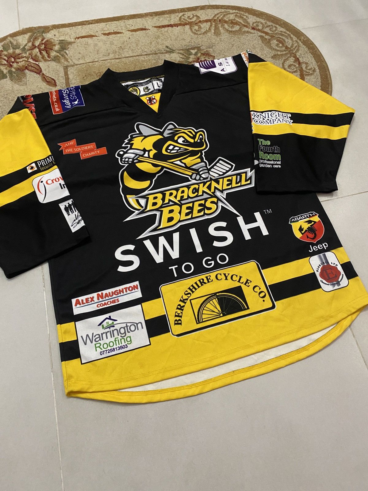 Other Bracknell Bees Jersey!RARE!team jersey53 Size US L / EU 52-54 / 3 - 10 Thumbnail