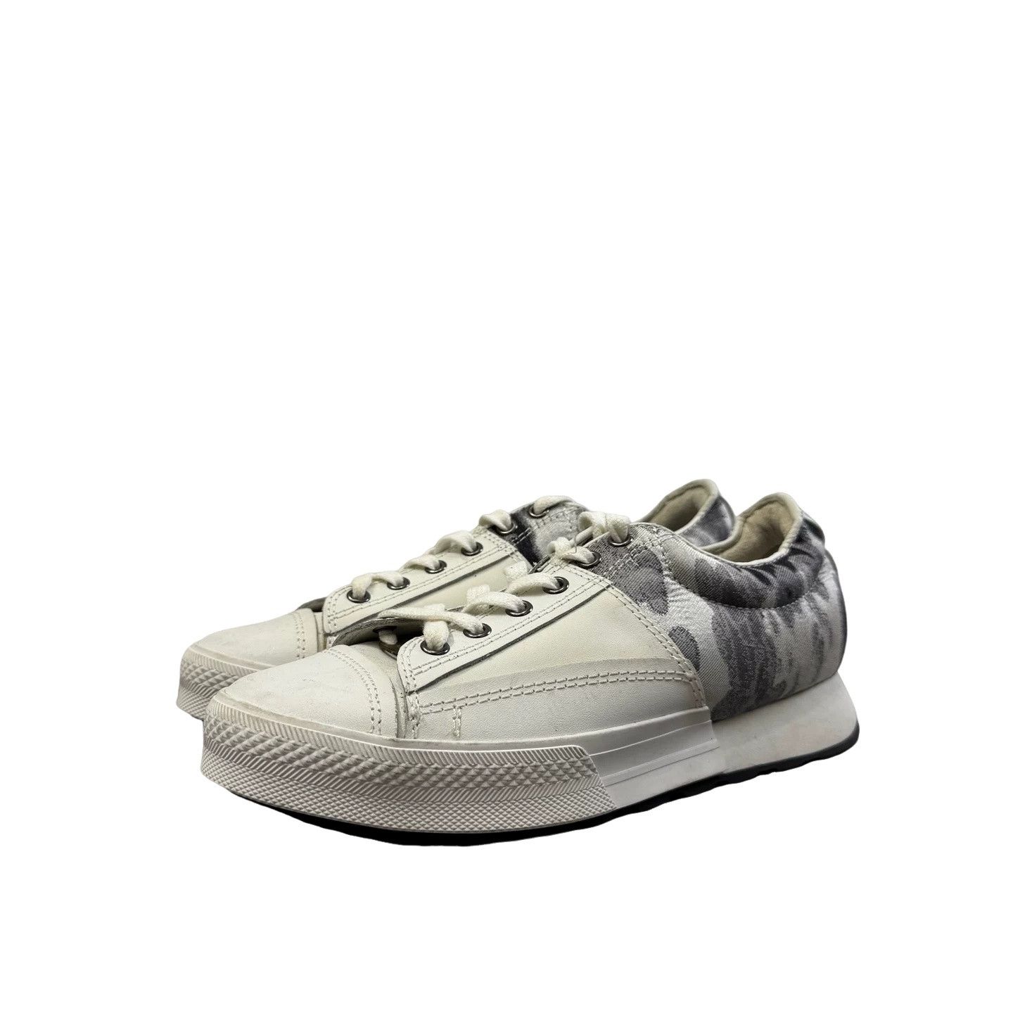 Maison MIHARA YASUHIRO Maison Mihara Yasuhiro Patchwork Low-Top Sneakers EU 41 Size US 8 / EU 41 - 1 Thumbnail