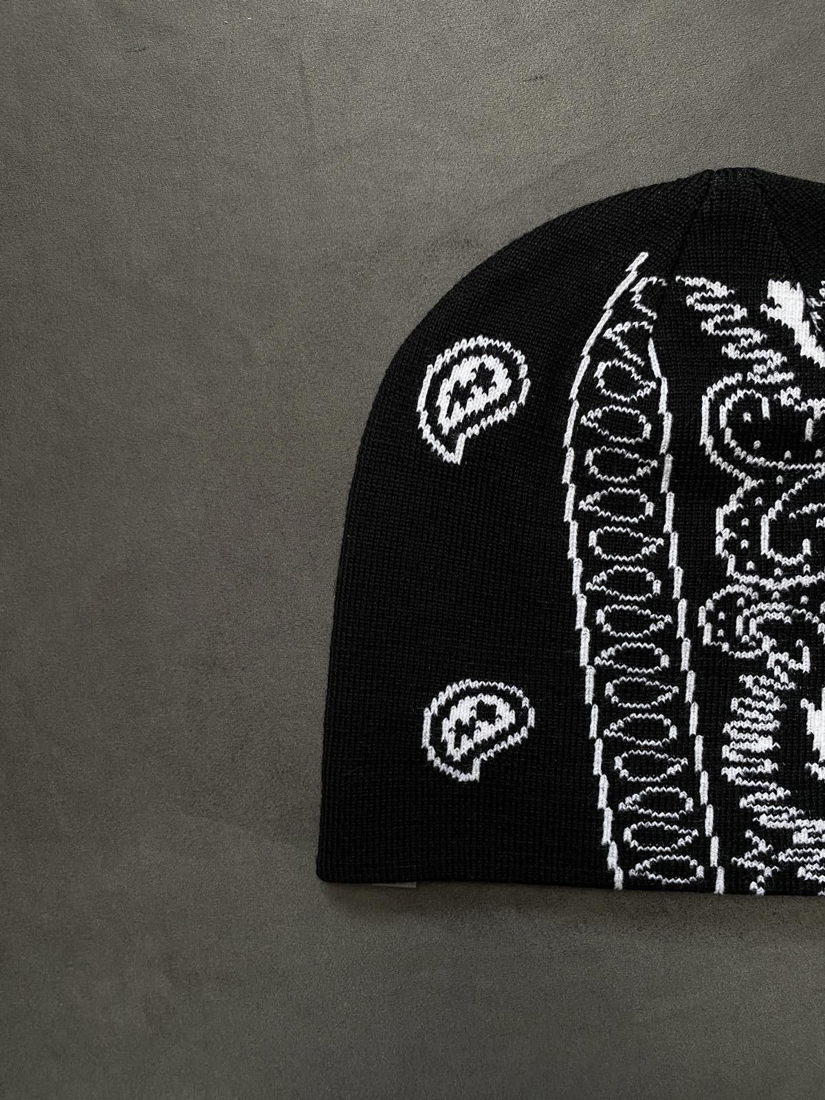 Japanese Brand Rare Union Lisa Le Strange No Cuff Black Beanie Hats OS Size ONE SIZE - 2 Thumbnail