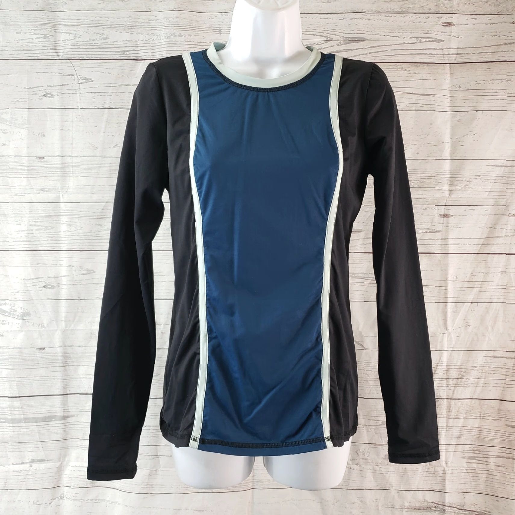 Vintage ALALA Womens Long Sleeve top M Black Nylon Blend Shirt Womens Basic Activewear XS? Size M / US 6-8 / IT 42-44 - 2 Thumbnail