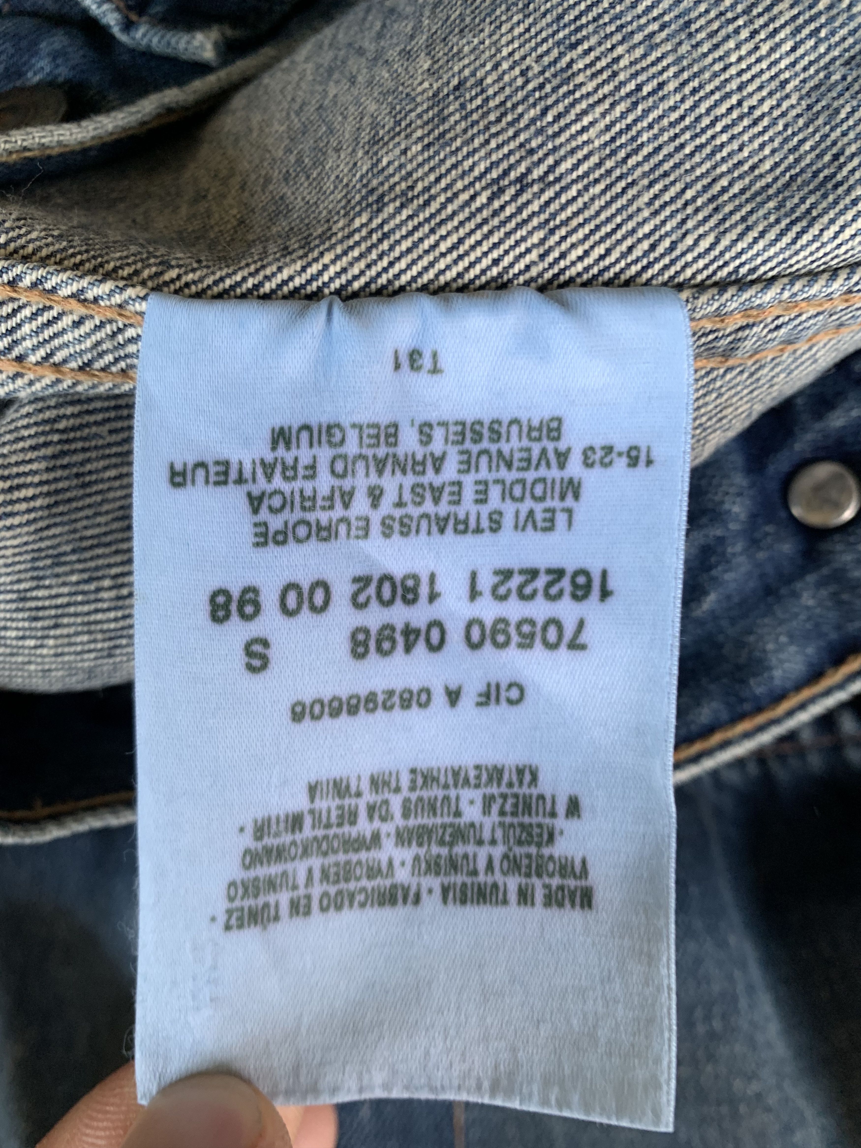 Levi's Vintage Clothing Vintage Levi’s Washed Denim Trucker Jacket Size S / US 4 / IT 40 - 8 Thumbnail