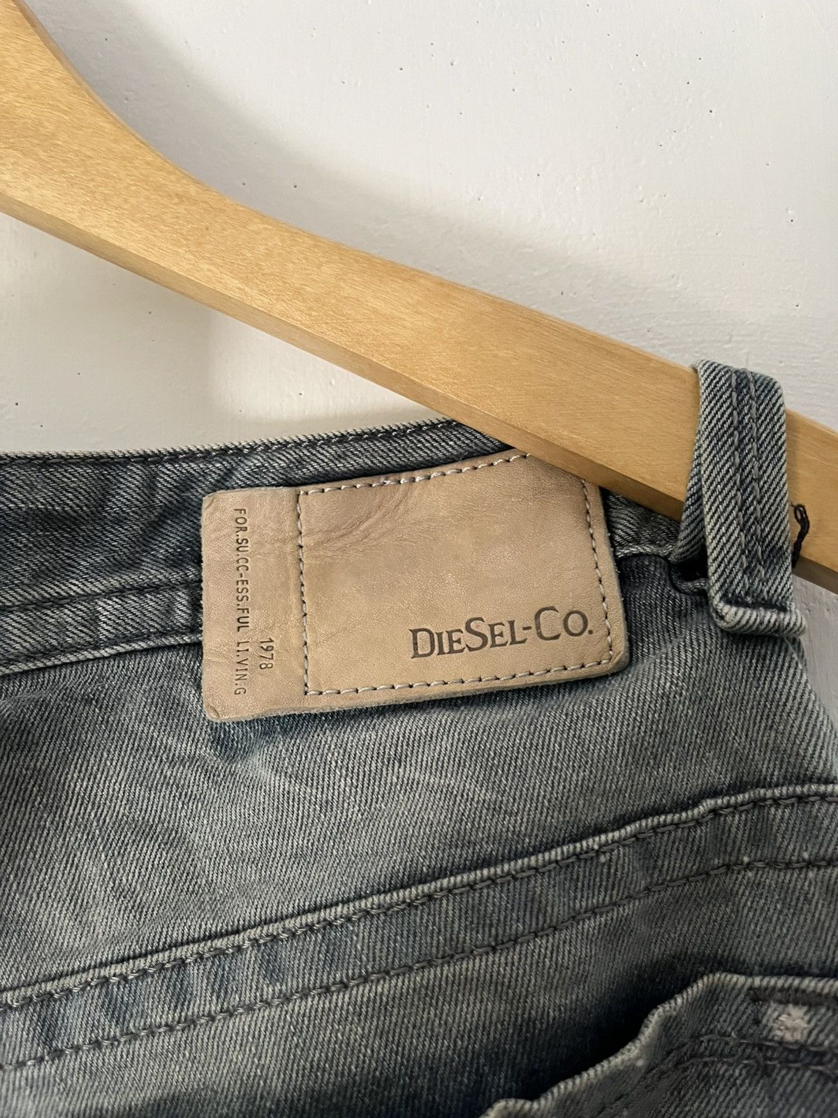 Diesel 2000s Diesel thavar distressed mudwash jeans Size US 30 / EU 46 - 9 Thumbnail