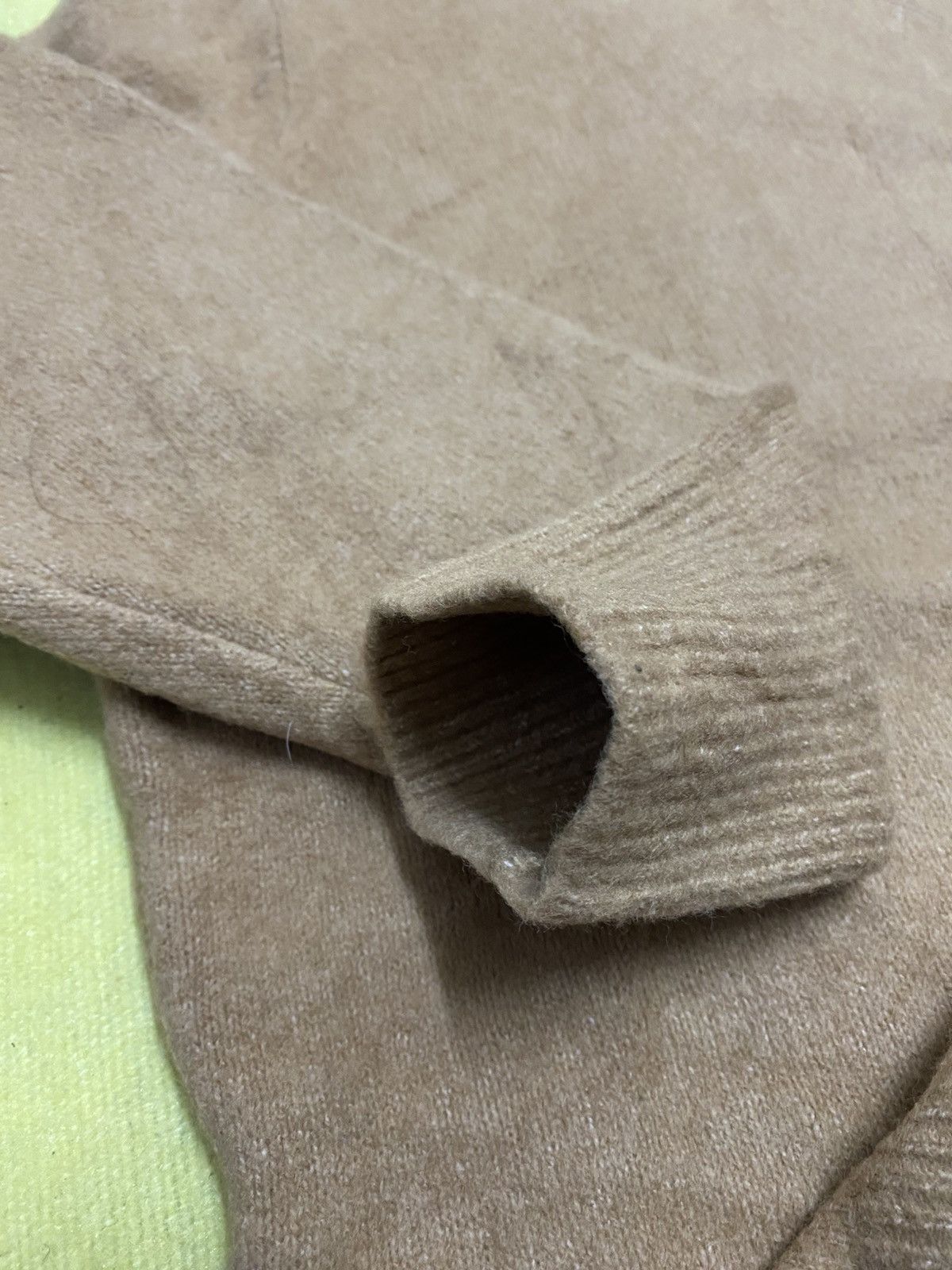 JW Anderson × Japanese Brand × Uniqlo Uniqlo x J.W Anderson Long Sleeves Knitwear Size US S / EU 44-46 / 1 - 13 Thumbnail