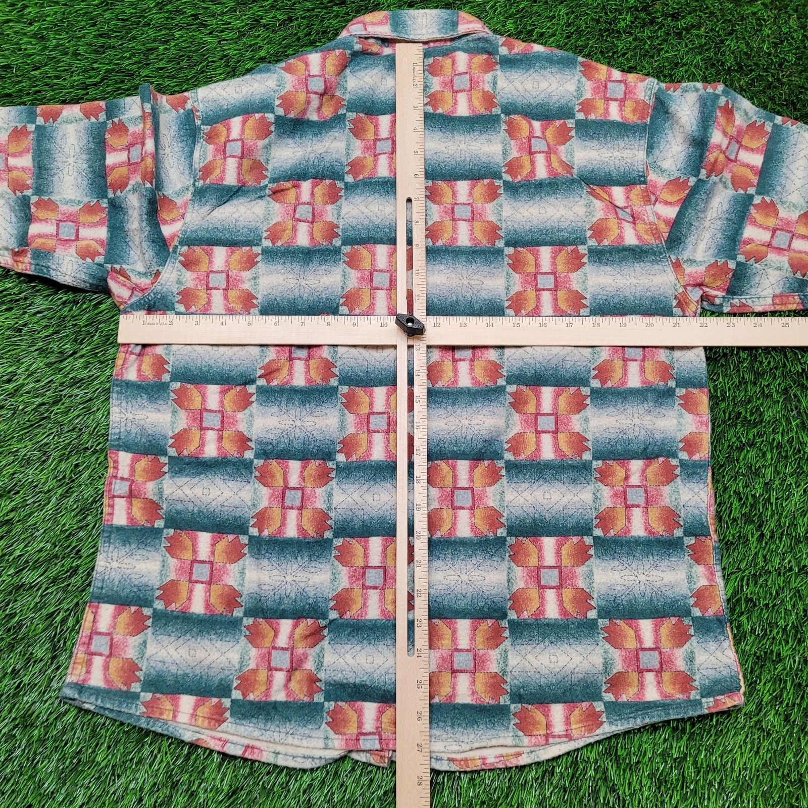 Cabelas VTG Cabela's Aztec Flannel Shirt Womens XL Oversized Chamois Size XL / US 12-14 / IT 48-50 - 5 Thumbnail