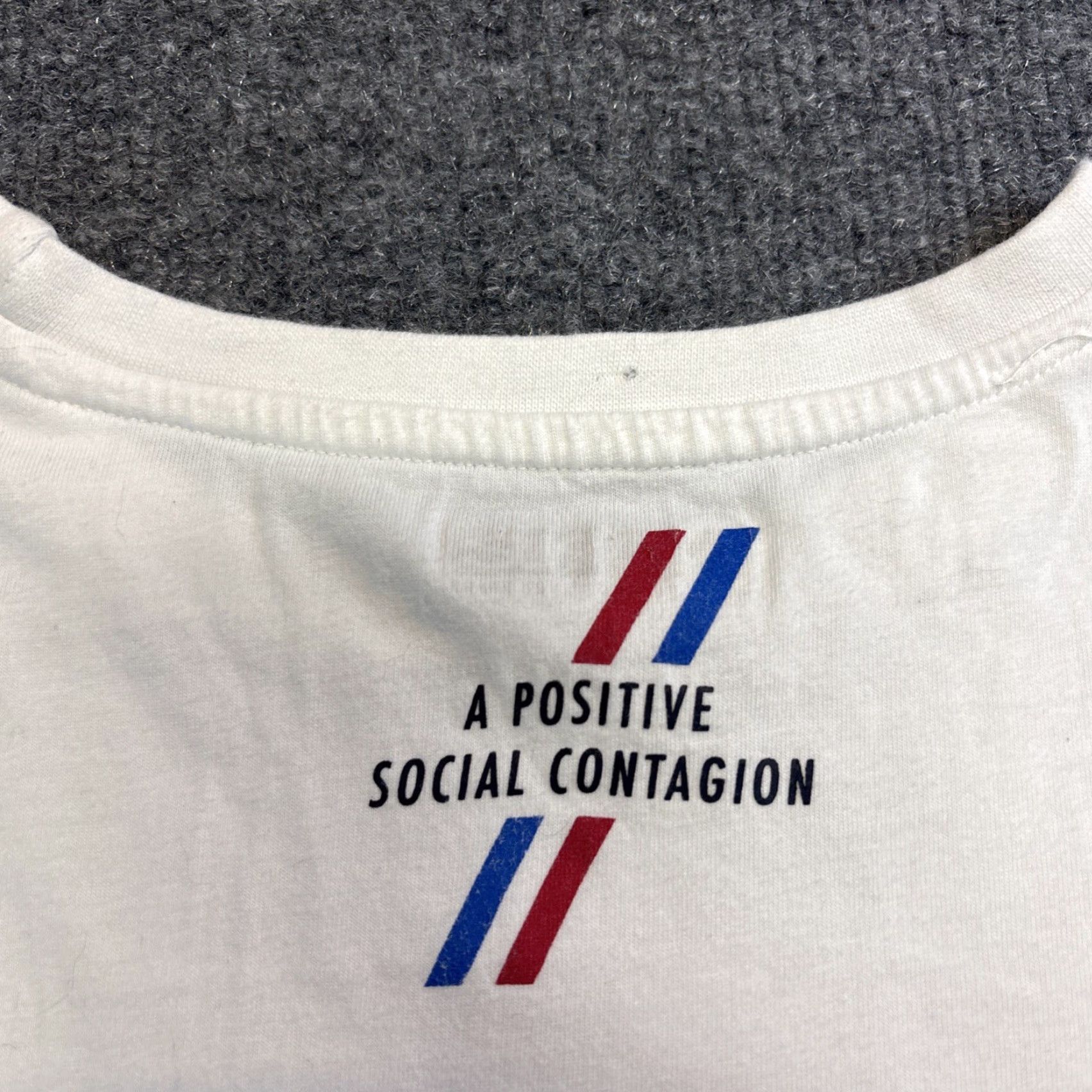 Vintage Staple World Renown Pigeon T Shirt Men Large White Graphic Print 3D Cotton Size US L / EU 52-54 / 3 - 7 Thumbnail