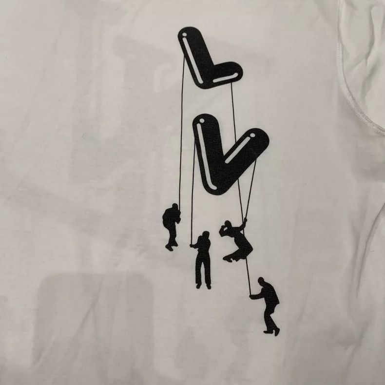 Louis Vuitton Louis Vuitton White paratrooper short sleeve Size US M / EU 48-50 / 2 - 6 Thumbnail
