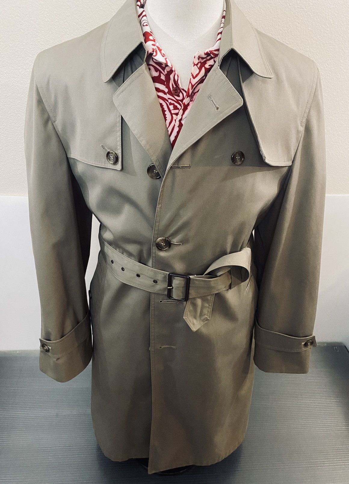 Christian Dior Monsieur Christian Dior Monsieur taupe mackintosh coat 38R Vintage Size US M / EU 48-50 / 2 - 5 Thumbnail