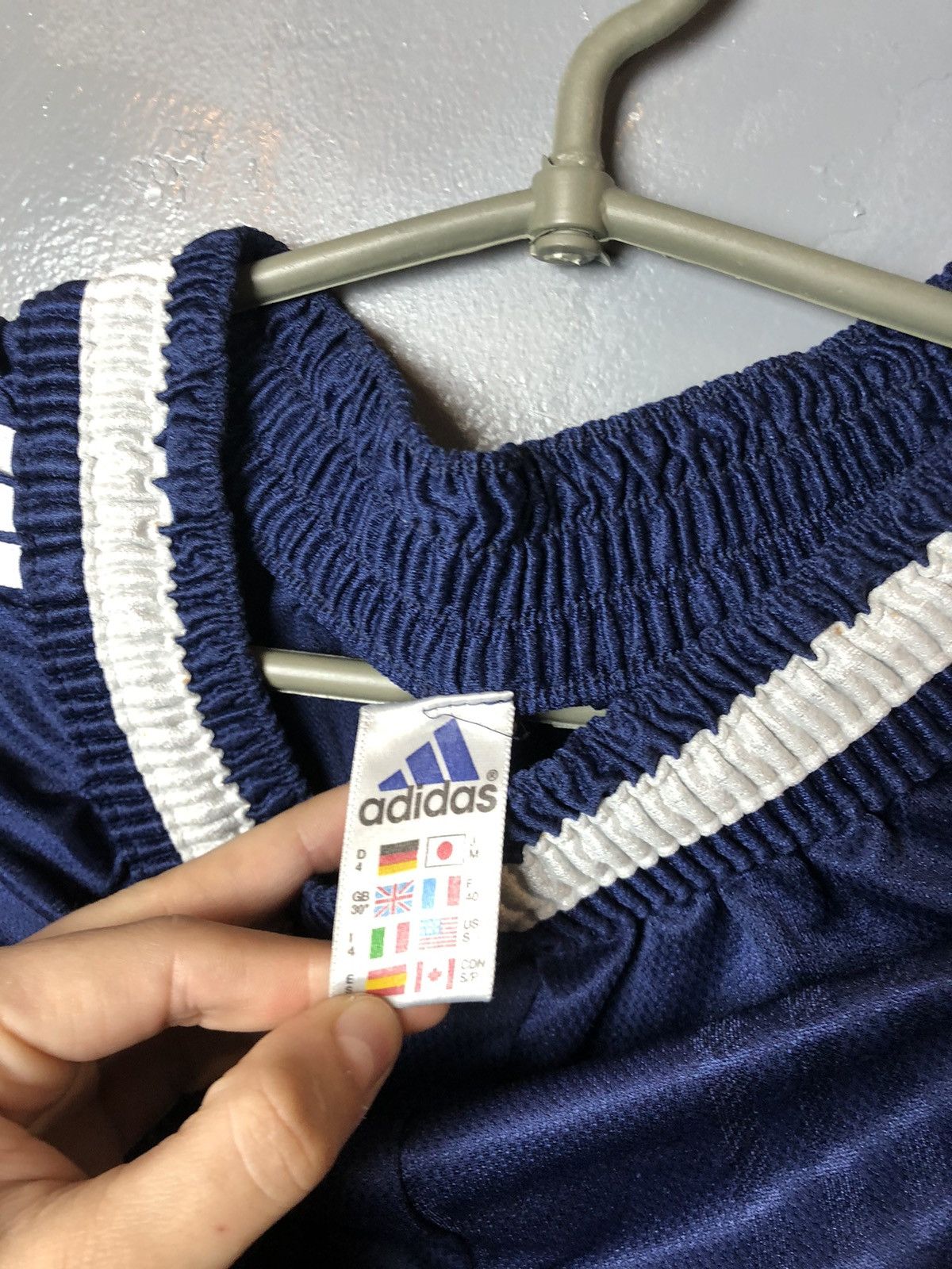 Adidas × Vintage Vintage men’s short Adidas 1999s Size US 32 / EU 48 - 4 Thumbnail
