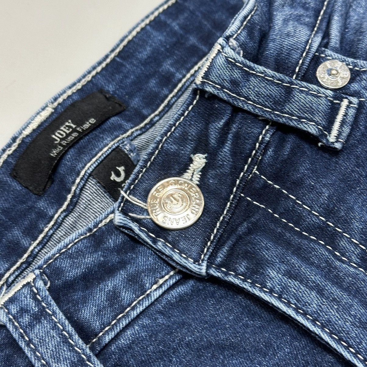 True Religion True Religion Joey mid rise flare y2k denim Size 28" / US 6 / IT 42 - 10 Thumbnail