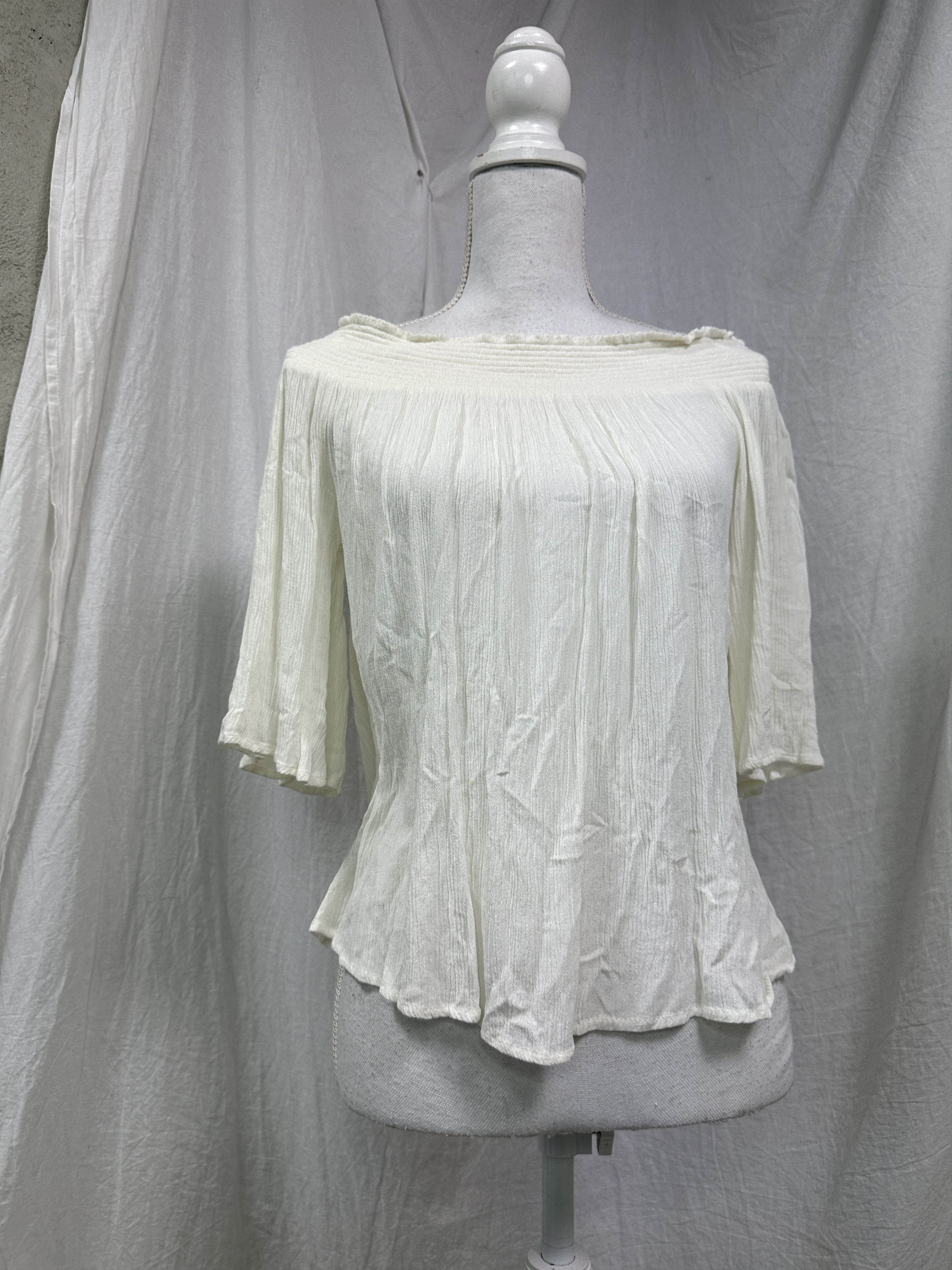 Vintage Vintage Avant Garde Elegant Preppy Off Shoulder Y2K Top Size L / US 10 / IT 46 - 1 Thumbnail