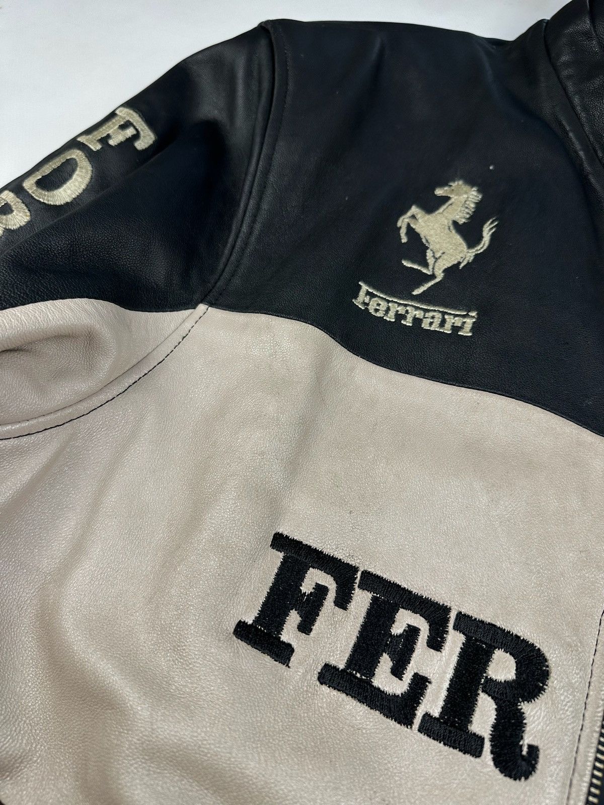 Other FERRARI RACING LEATHER JACKET BOMBER FIT Size US XL / EU 56 / 4 - 10 Thumbnail