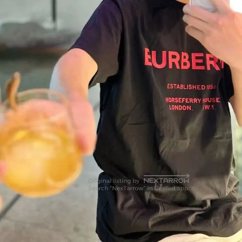 Burberry Burberry Black Cotton T-Shirt for Women. Size L / US 10 / IT 46 - 9 Thumbnail