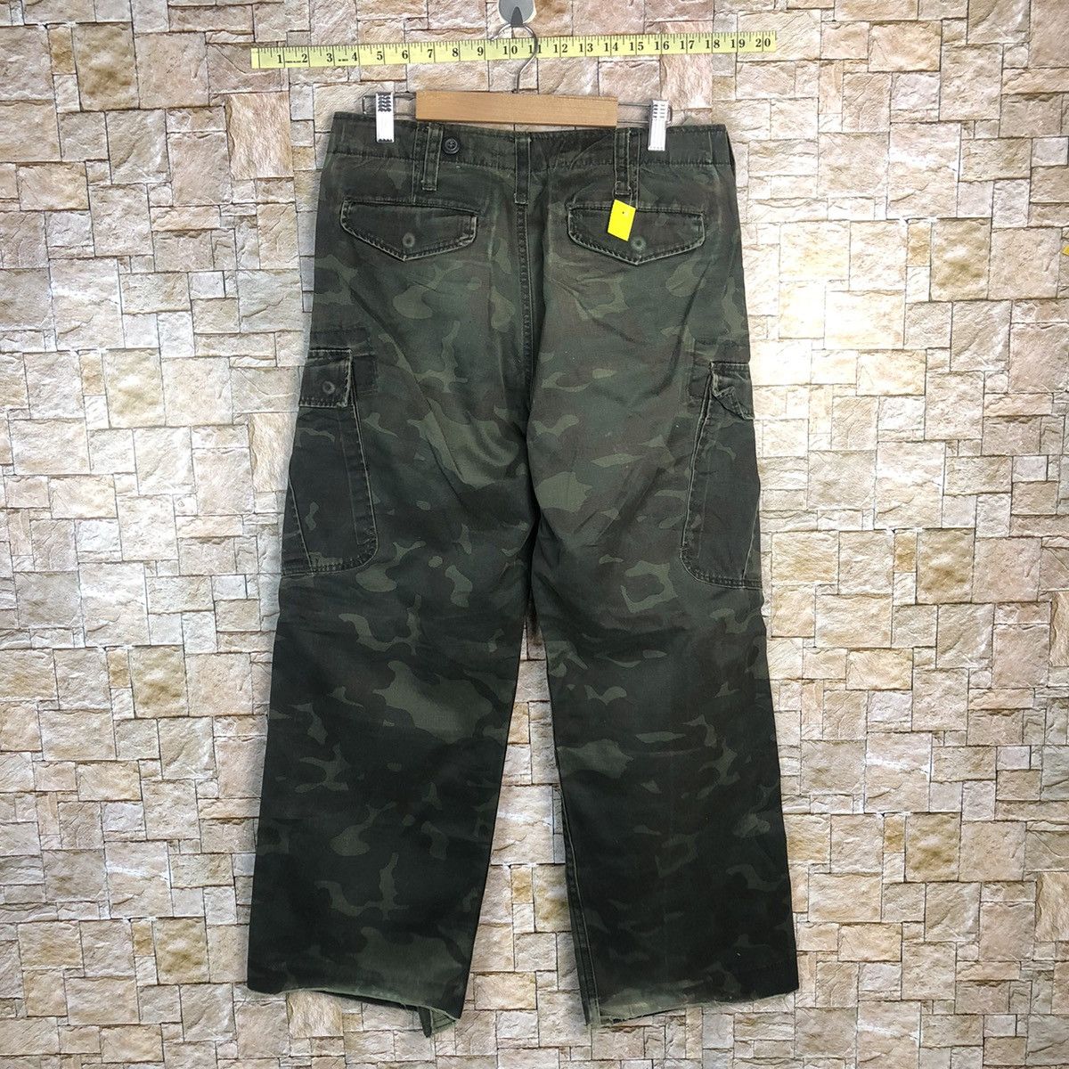Japanese Brand Free Gale Green Camo Cargo Multipocket Pants #A338 Size US 29 - 14 Thumbnail