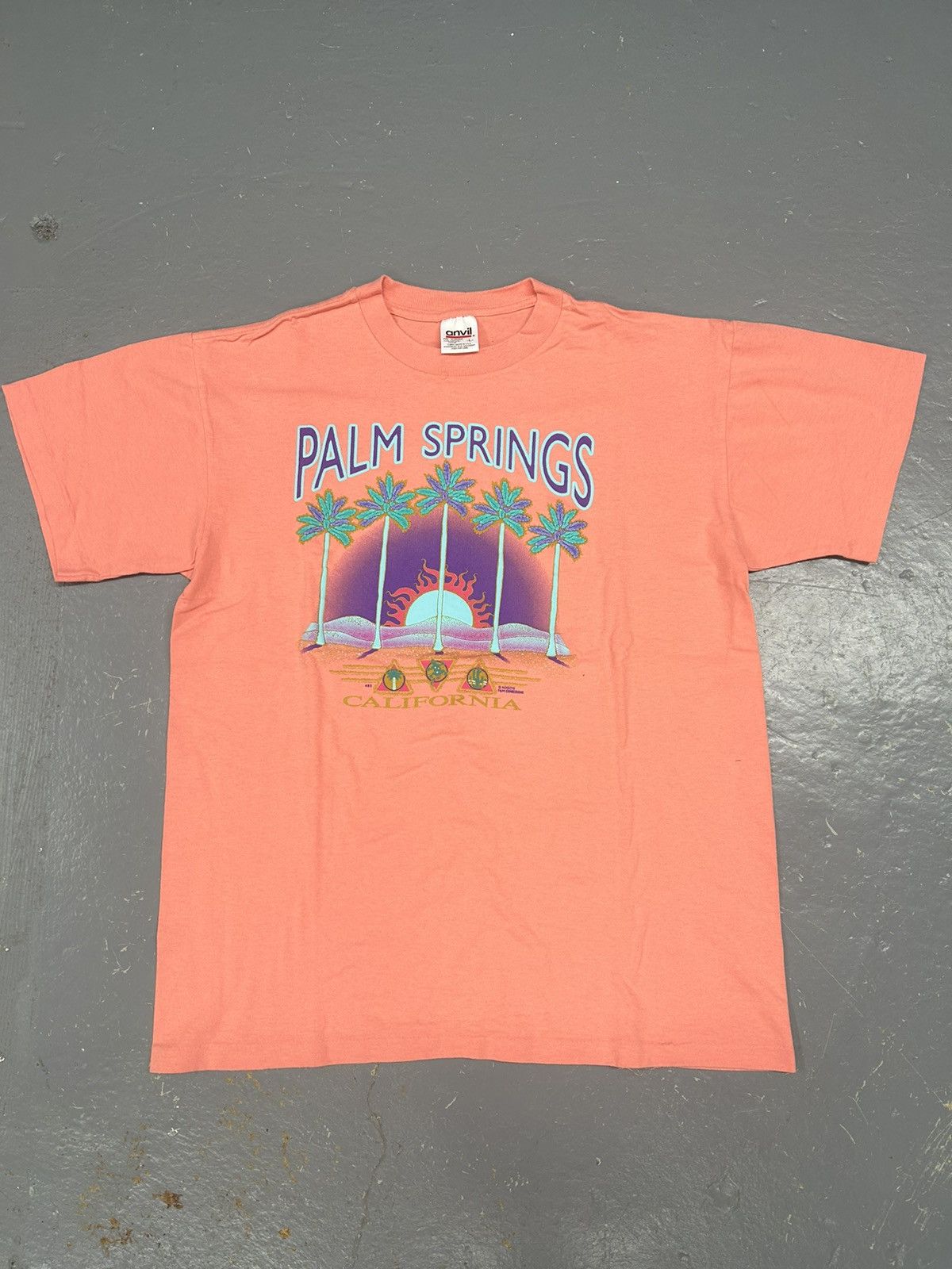 Vintage Crazy Vintage 90s Essential Salmon Palm Springs Tee Shirt Size US L / EU 52-54 / 3 - 1 Thumbnail