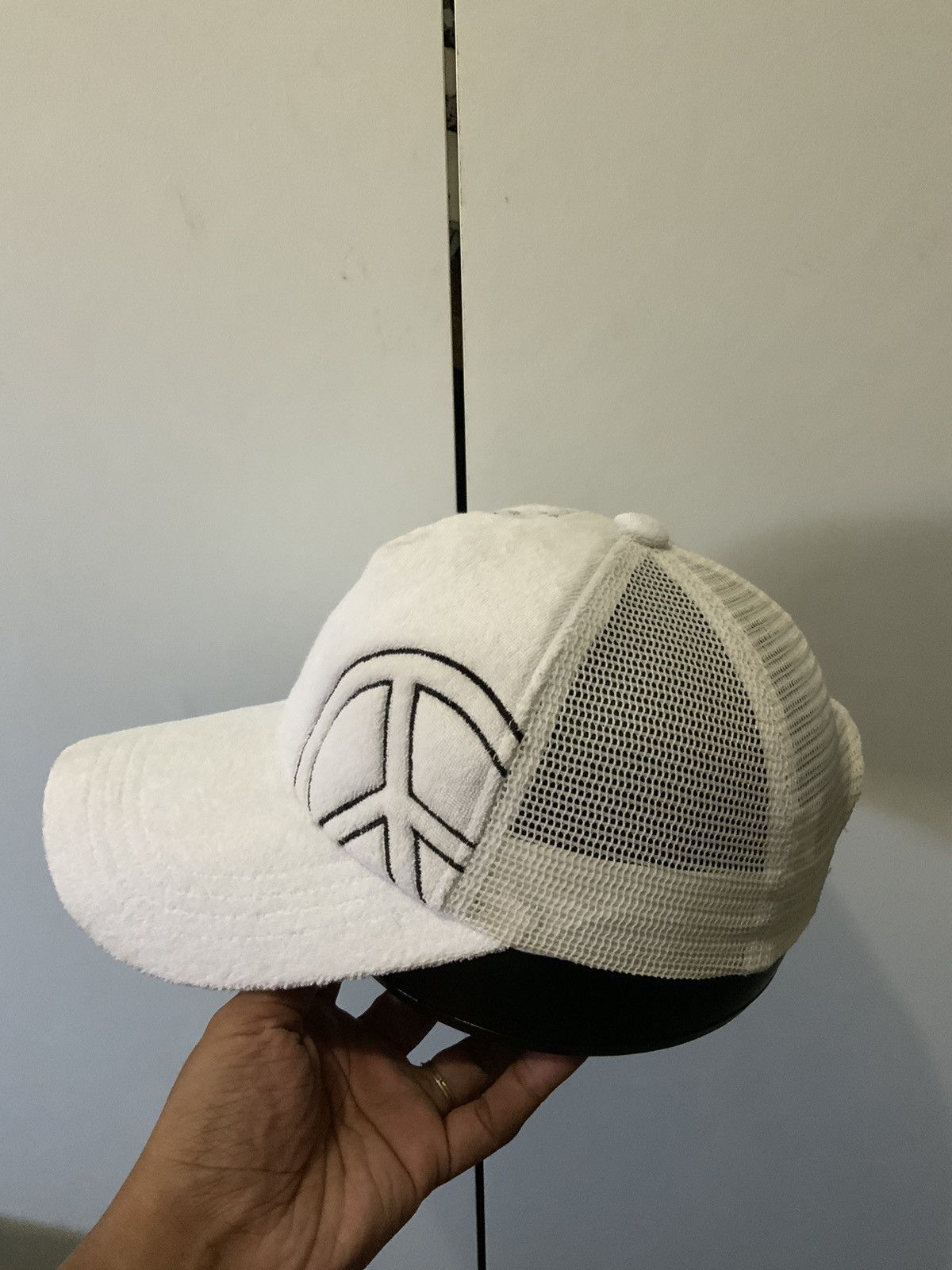 If Six Was Nine Peace Mohair Fur White Trucker Hat Size ONE SIZE - 2 Thumbnail